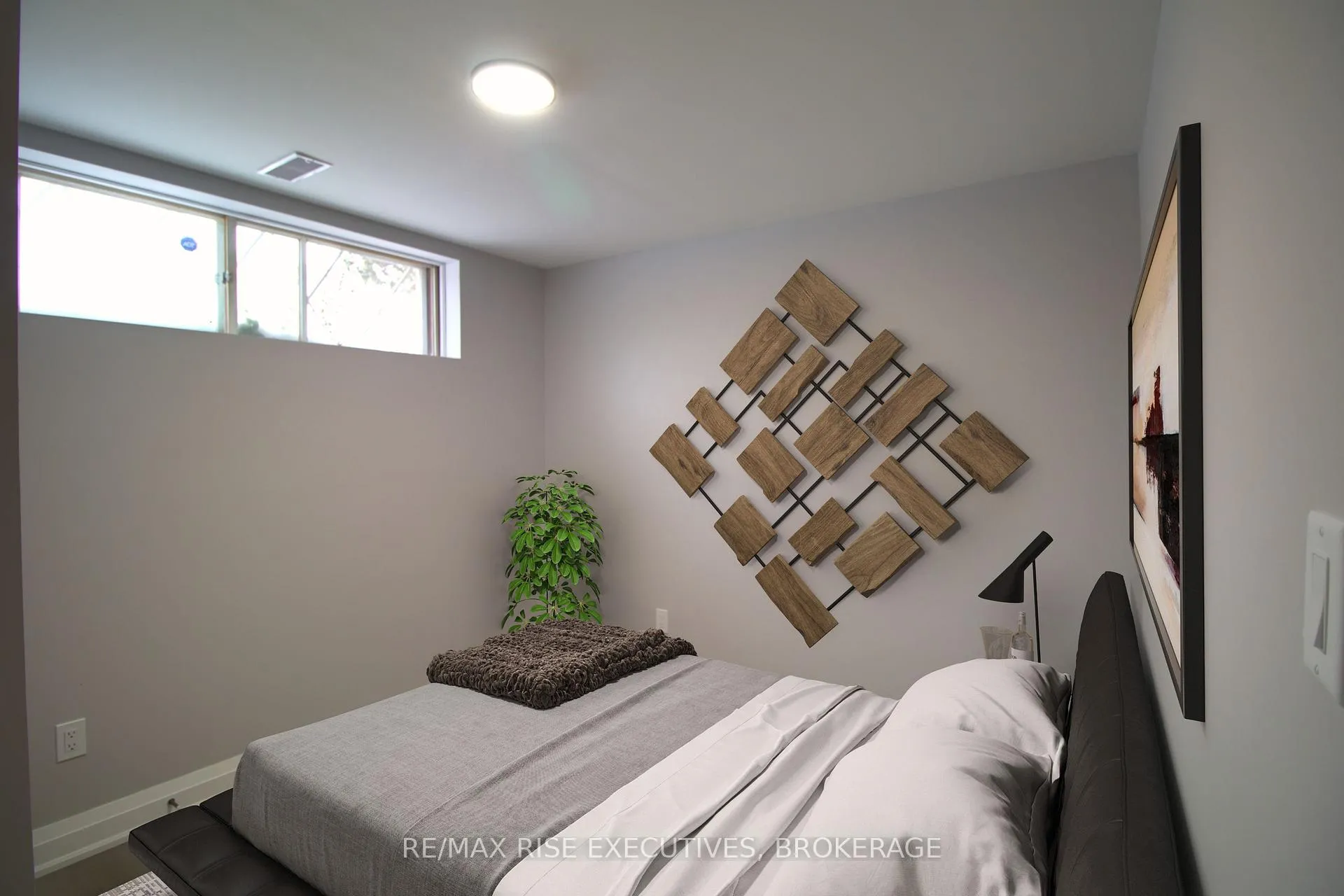 Photo 7 of Unit 2, 130 Weller Avenue, Kingston, Rideau — HOMEH