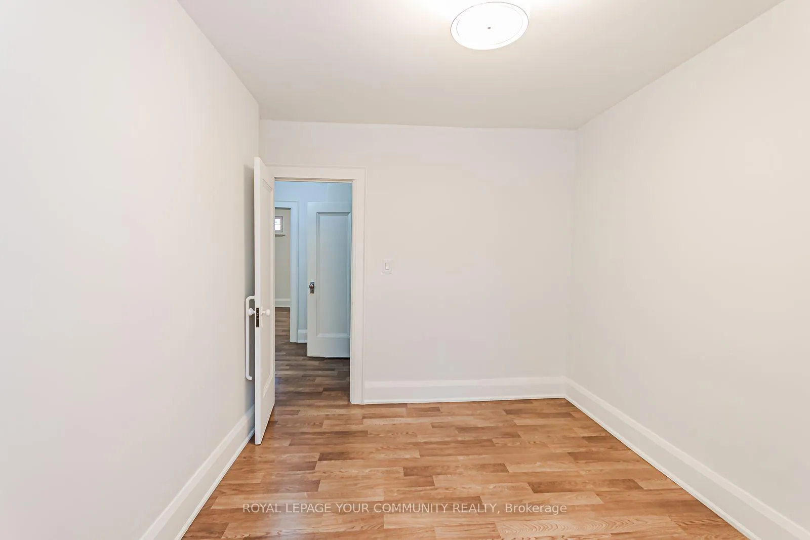 Photo 15 of 526 Roselawn Avenue, Toronto, Lawrence Park South — HOMEH