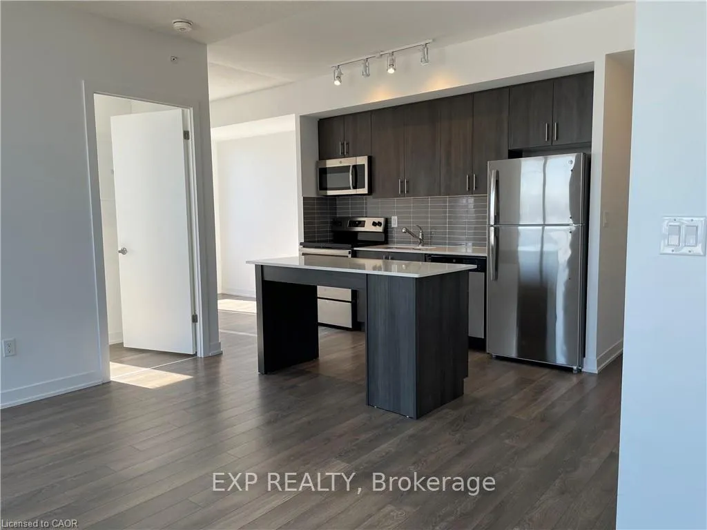 Photo 2 of 550 North Service Road, Grimsby, Grimsby Beach — HOMEH