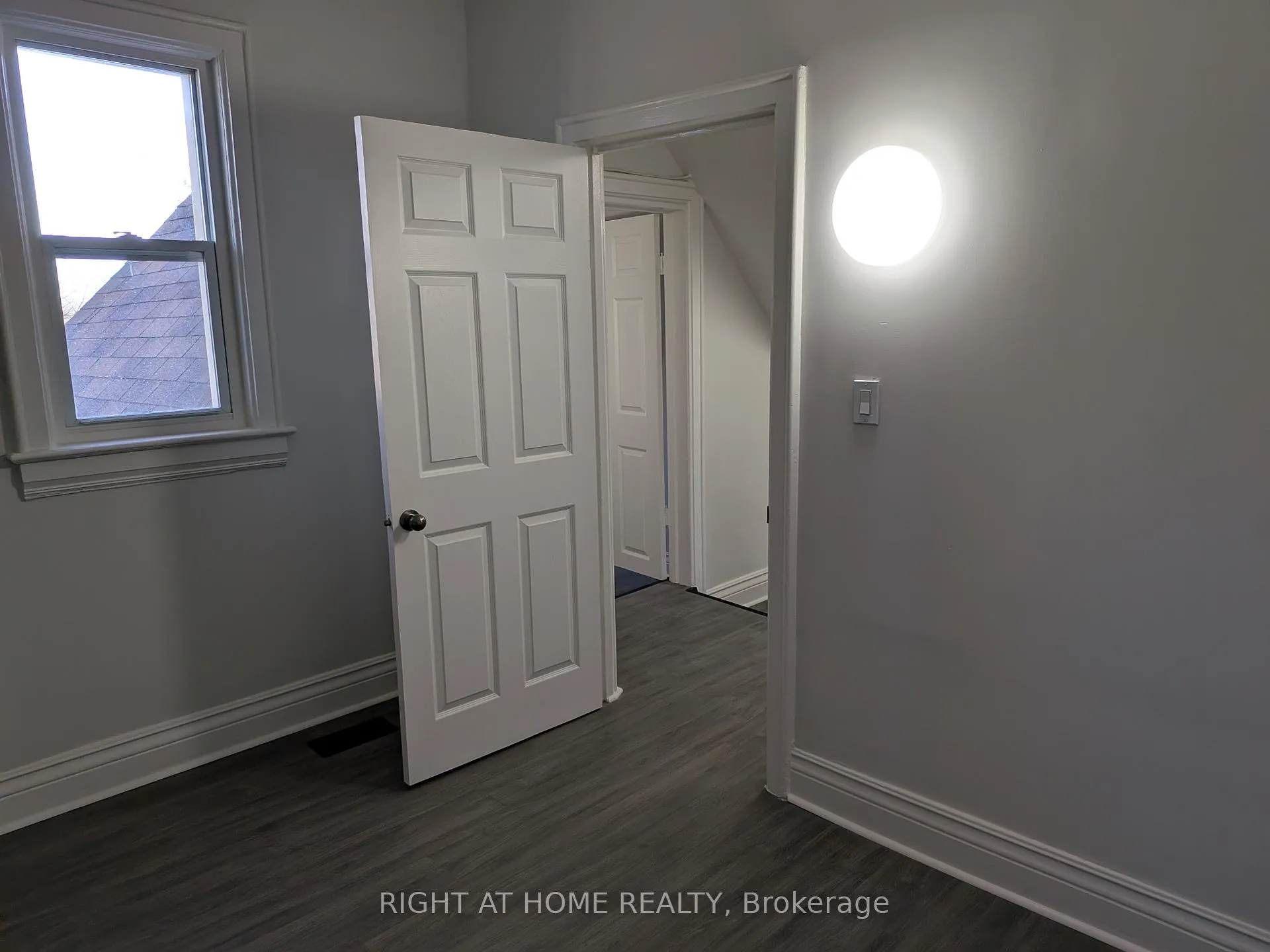 Photo 7 of Unit 1, 333 Simcoe Street S, Oshawa, Central — HOMEH