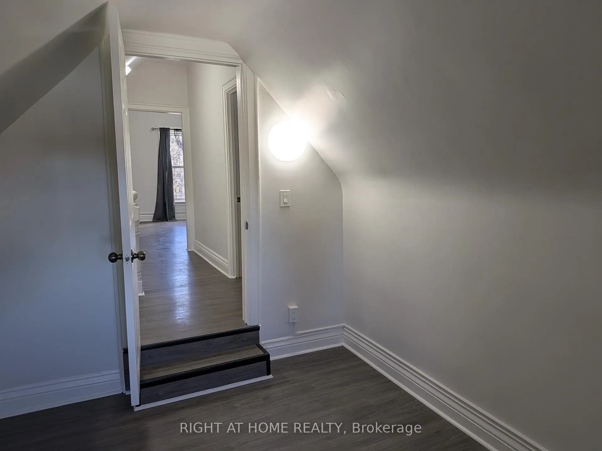 Photo 9 of Unit 1, 333 Simcoe Street S, Oshawa, Central — HOMEH