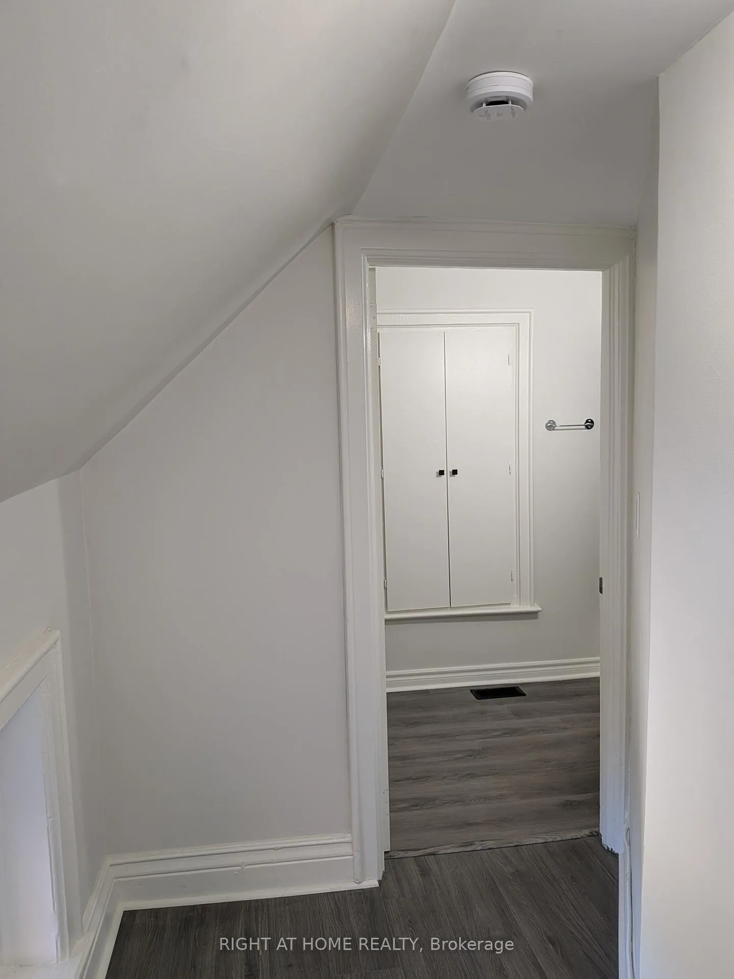 Photo 16 of Unit 1, 333 Simcoe Street S, Oshawa, Central — HOMEH