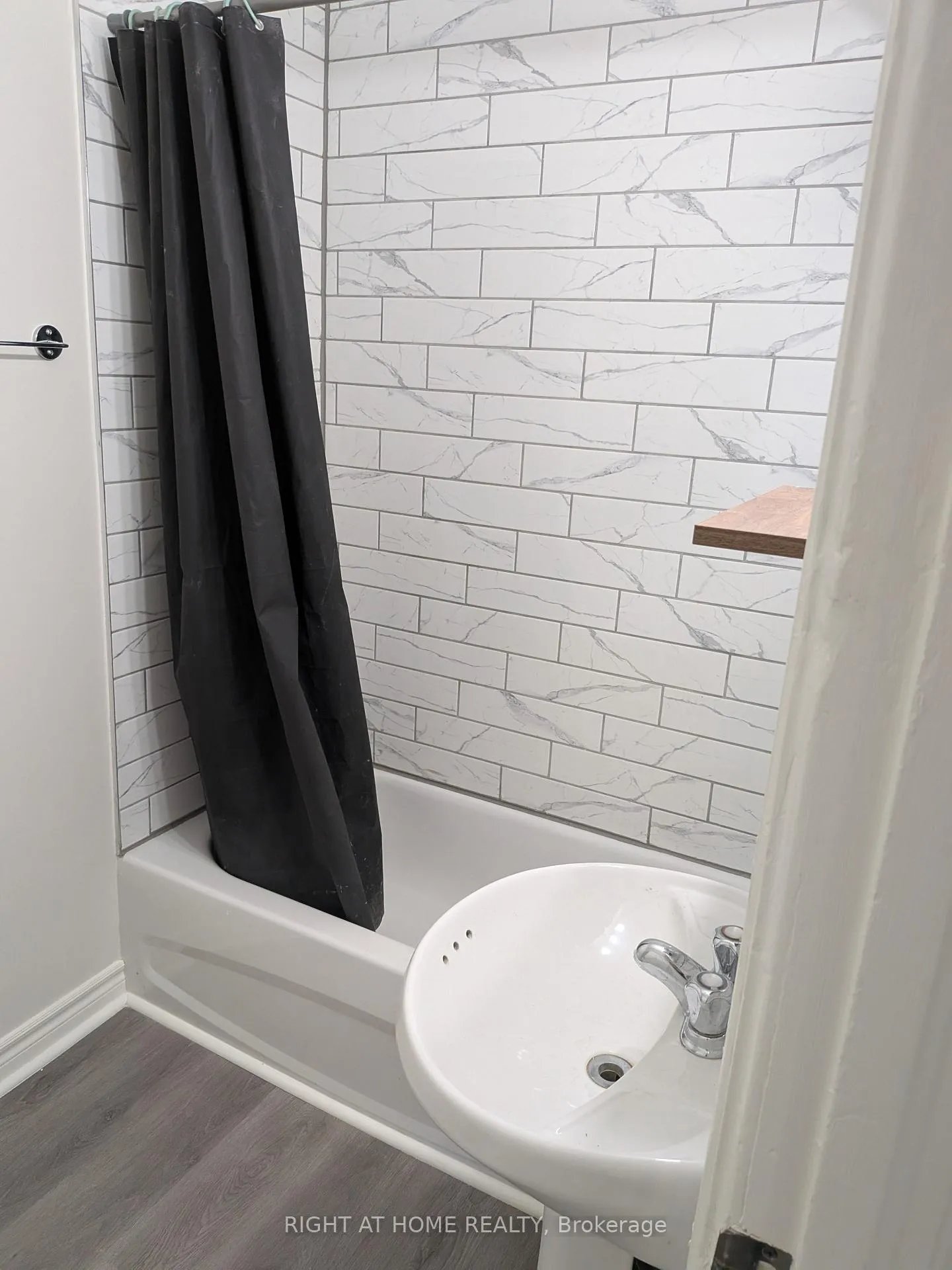 Photo 17 of Unit 1, 333 Simcoe Street S, Oshawa, Central — HOMEH