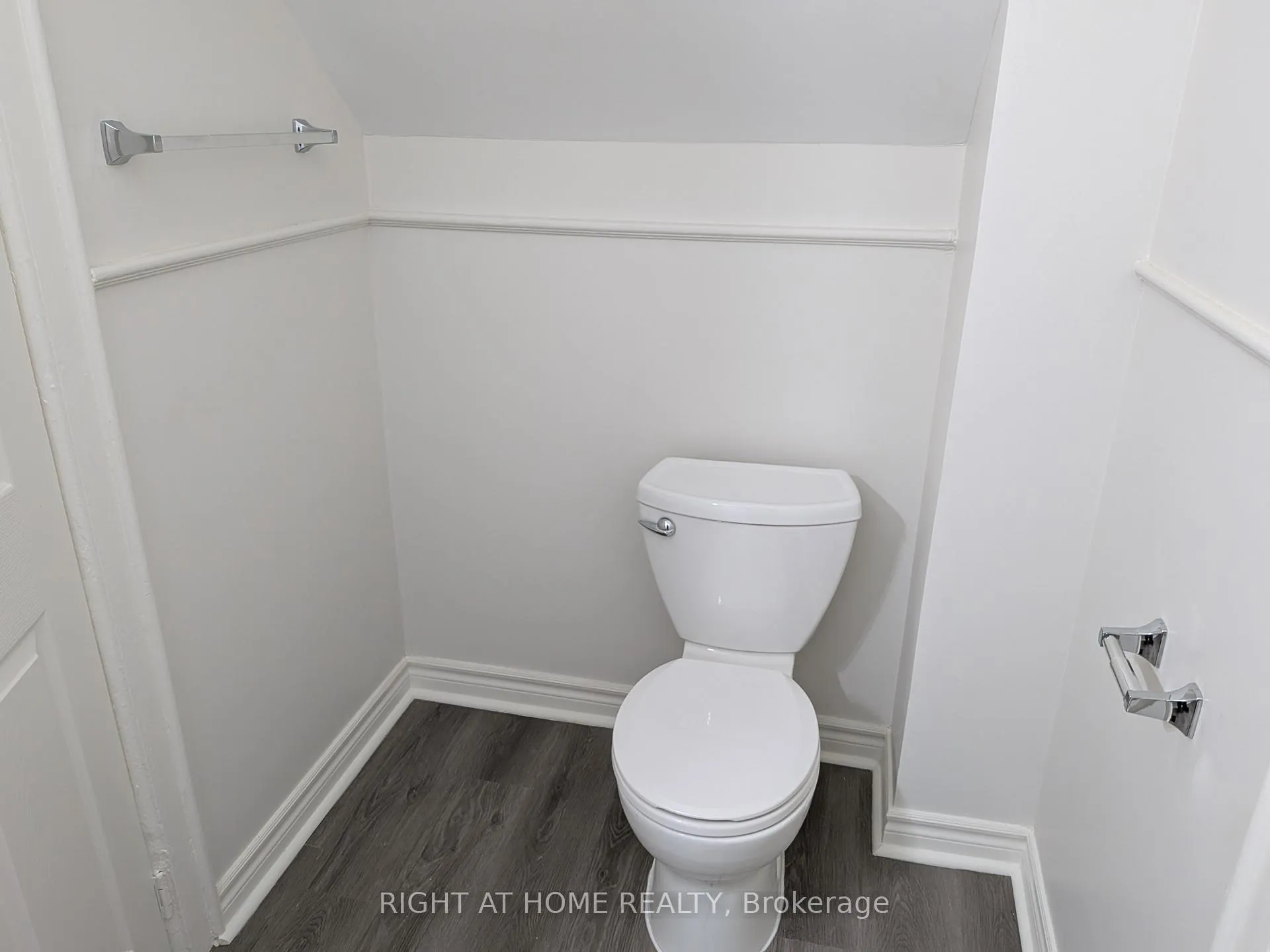 Photo 19 of Unit 1, 333 Simcoe Street S, Oshawa, Central — HOMEH