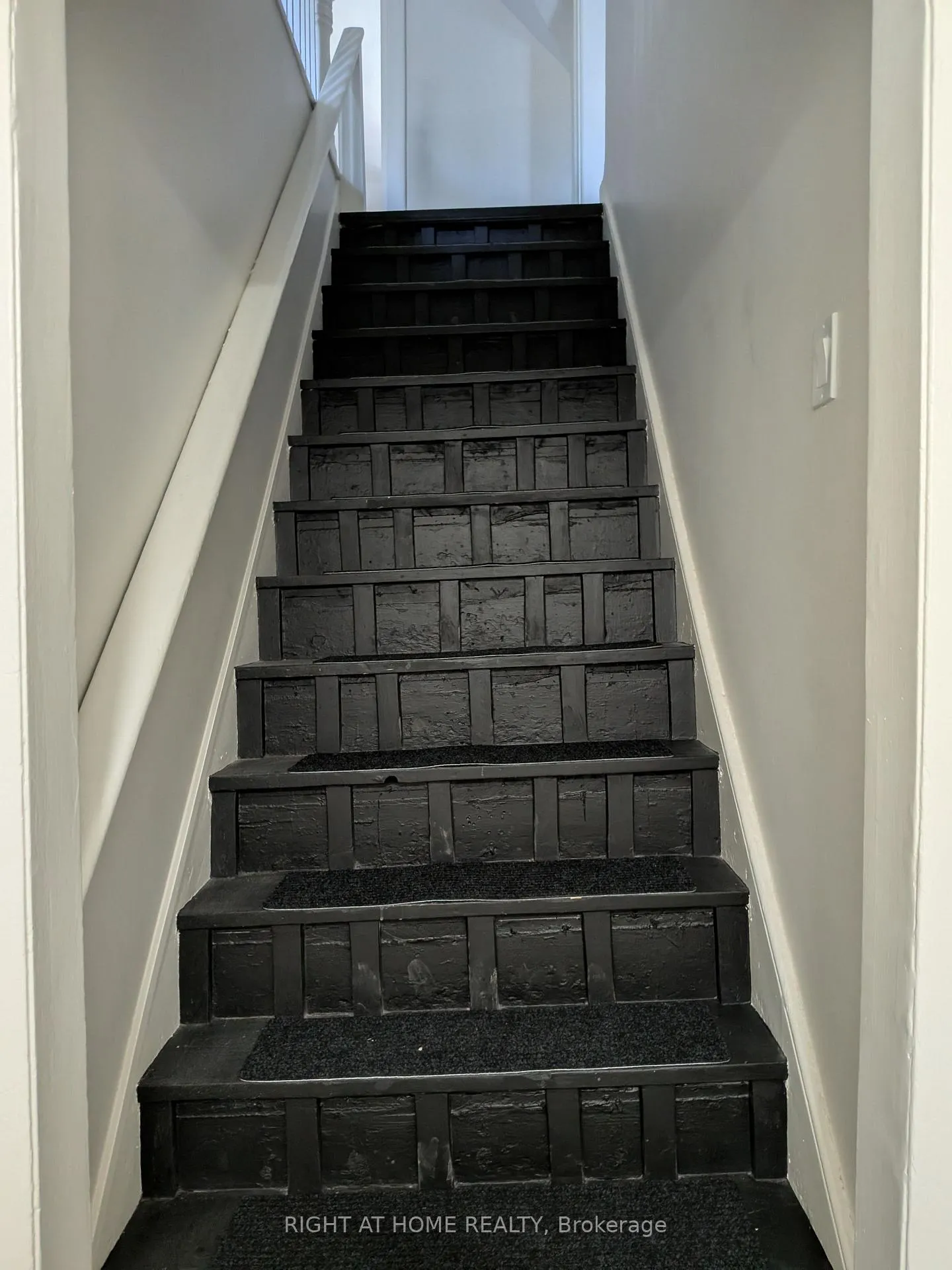 Photo 21 of Unit 1, 333 Simcoe Street S, Oshawa, Central — HOMEH
