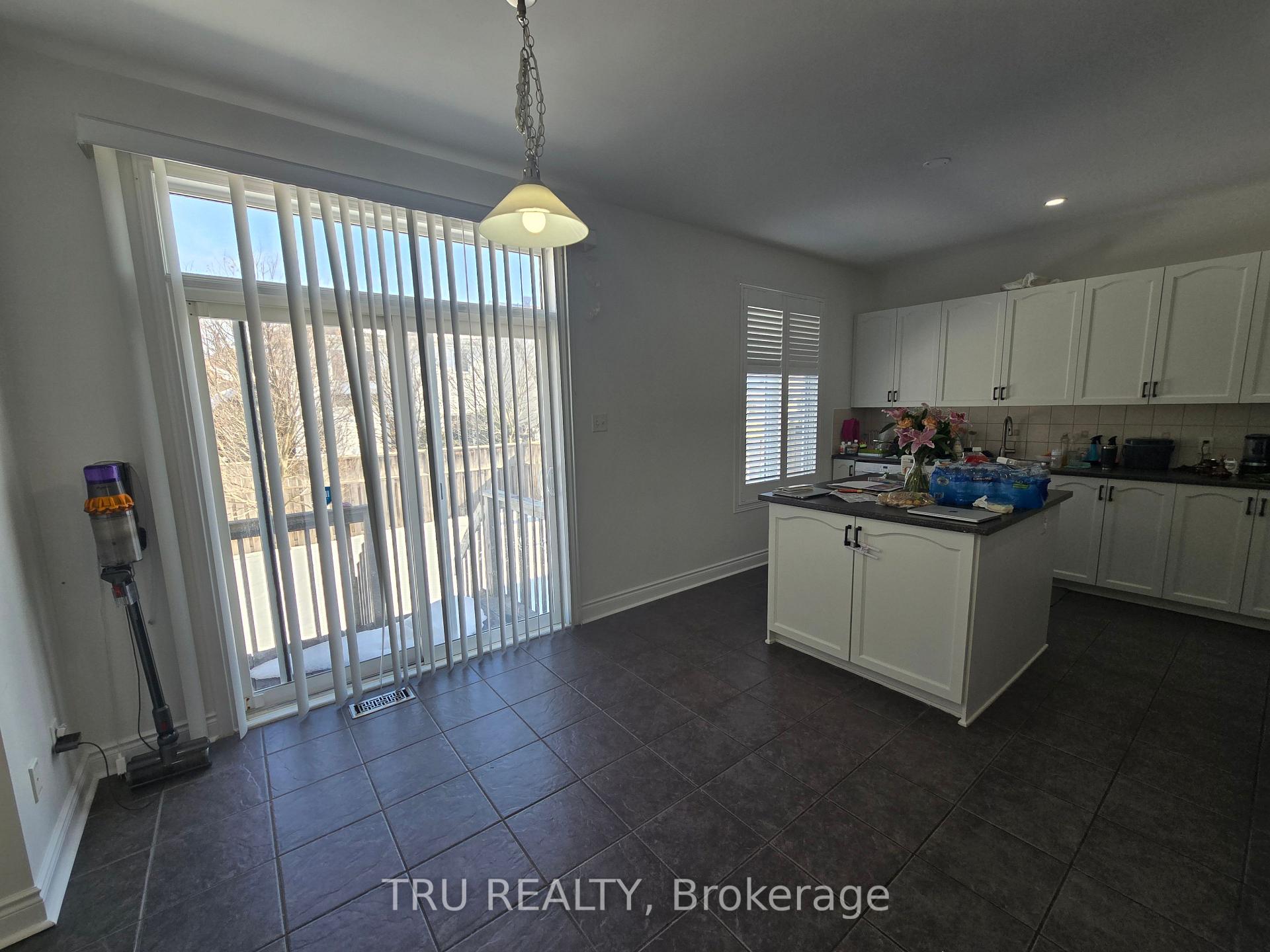 Photo 7 of 609 Beatrice Drive, Ottawa, Barrhaven - Strandherd — HOMEH