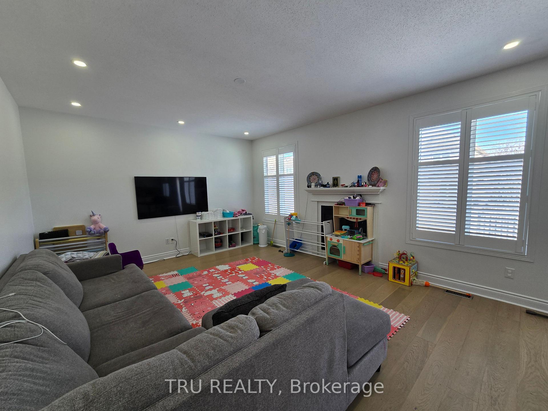 Photo 11 of 609 Beatrice Drive, Ottawa, Barrhaven - Strandherd — HOMEH