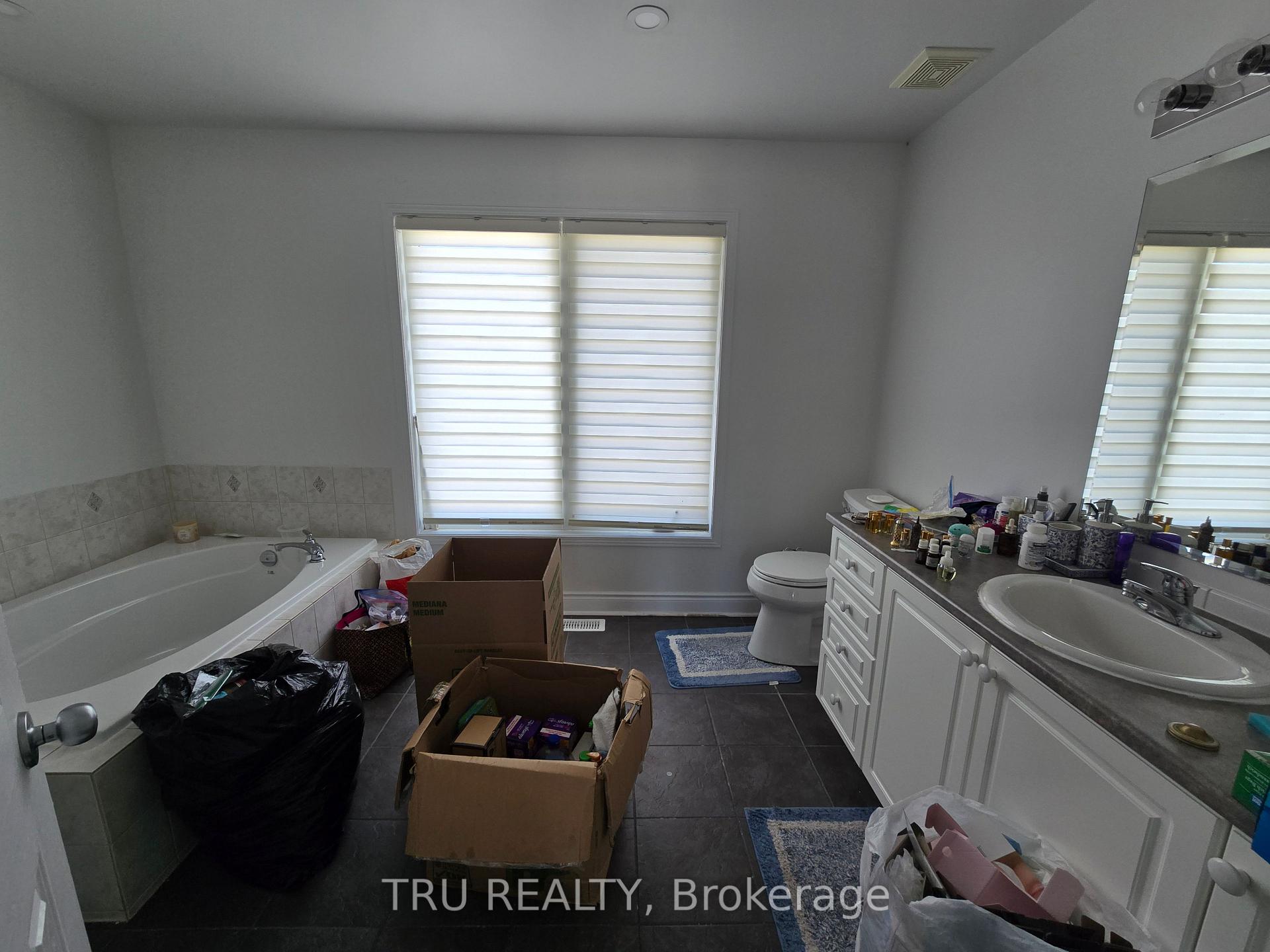 Photo 16 of 609 Beatrice Drive, Ottawa, Barrhaven - Strandherd — HOMEH