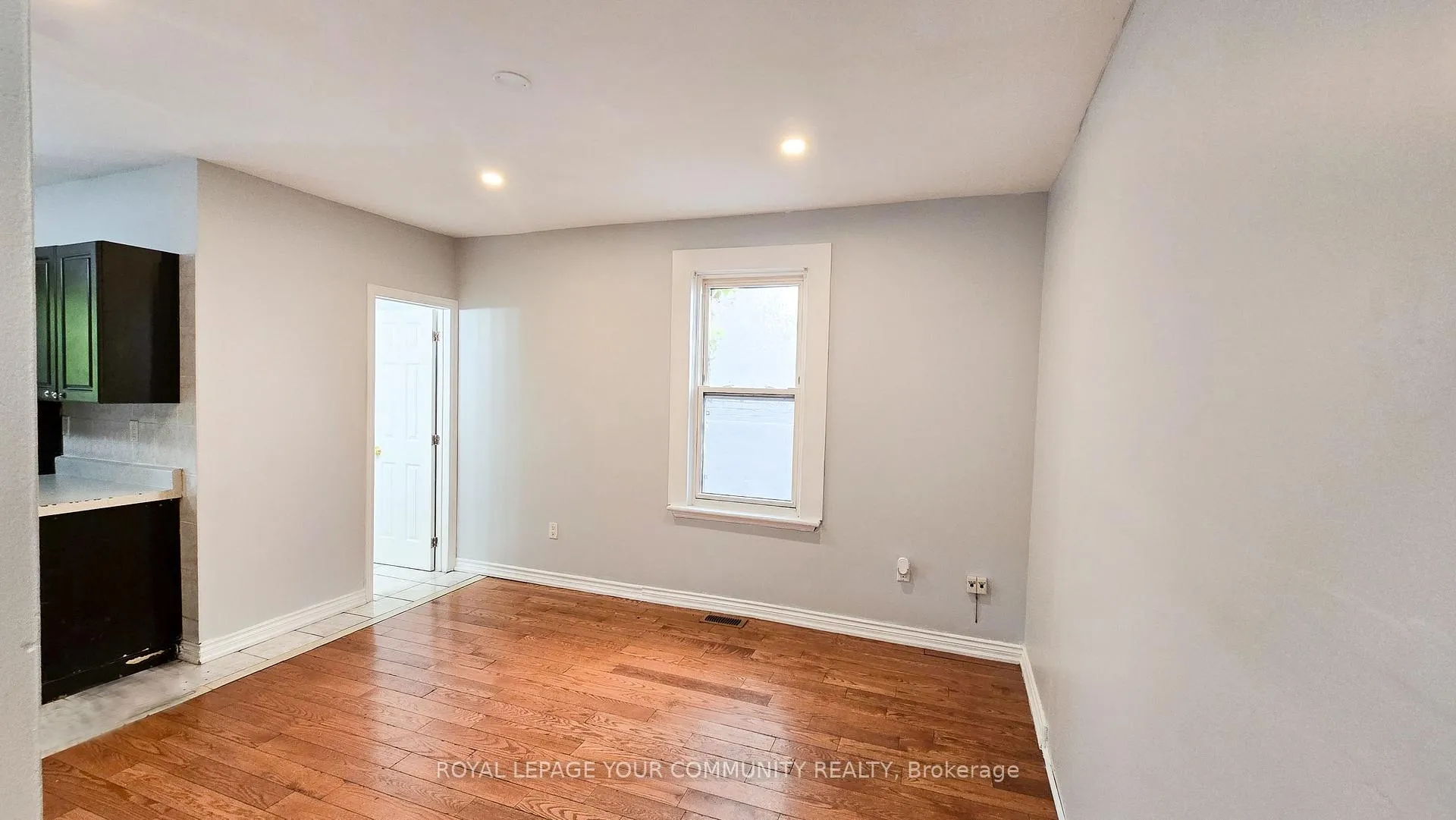 Photo 5 of 455 Main Street W, Hamilton, Kirkendall — HOMEH