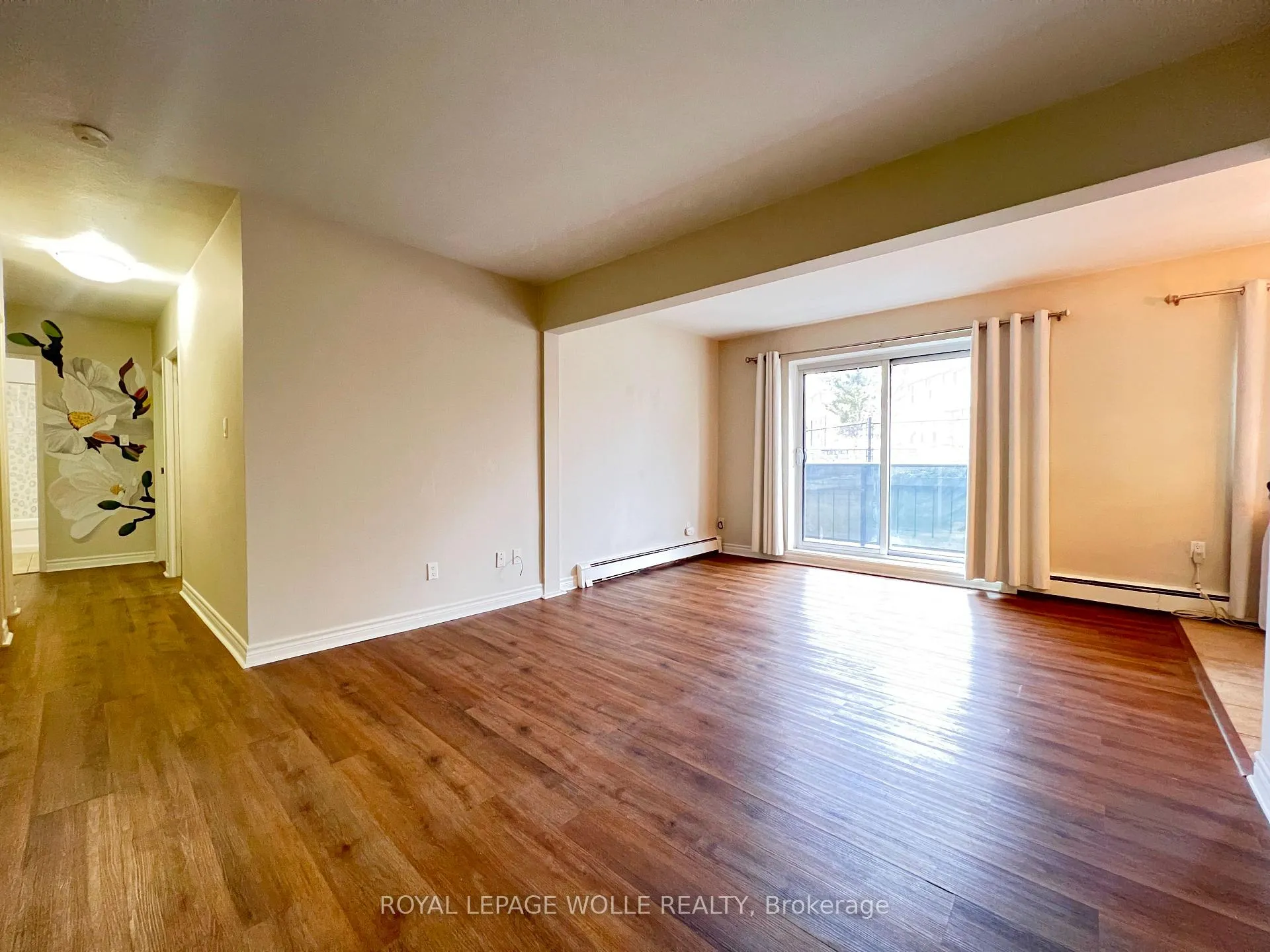 Photo 7 of 283 Fairway Road N, Kitchener, Centreville Chicopee — HOMEH