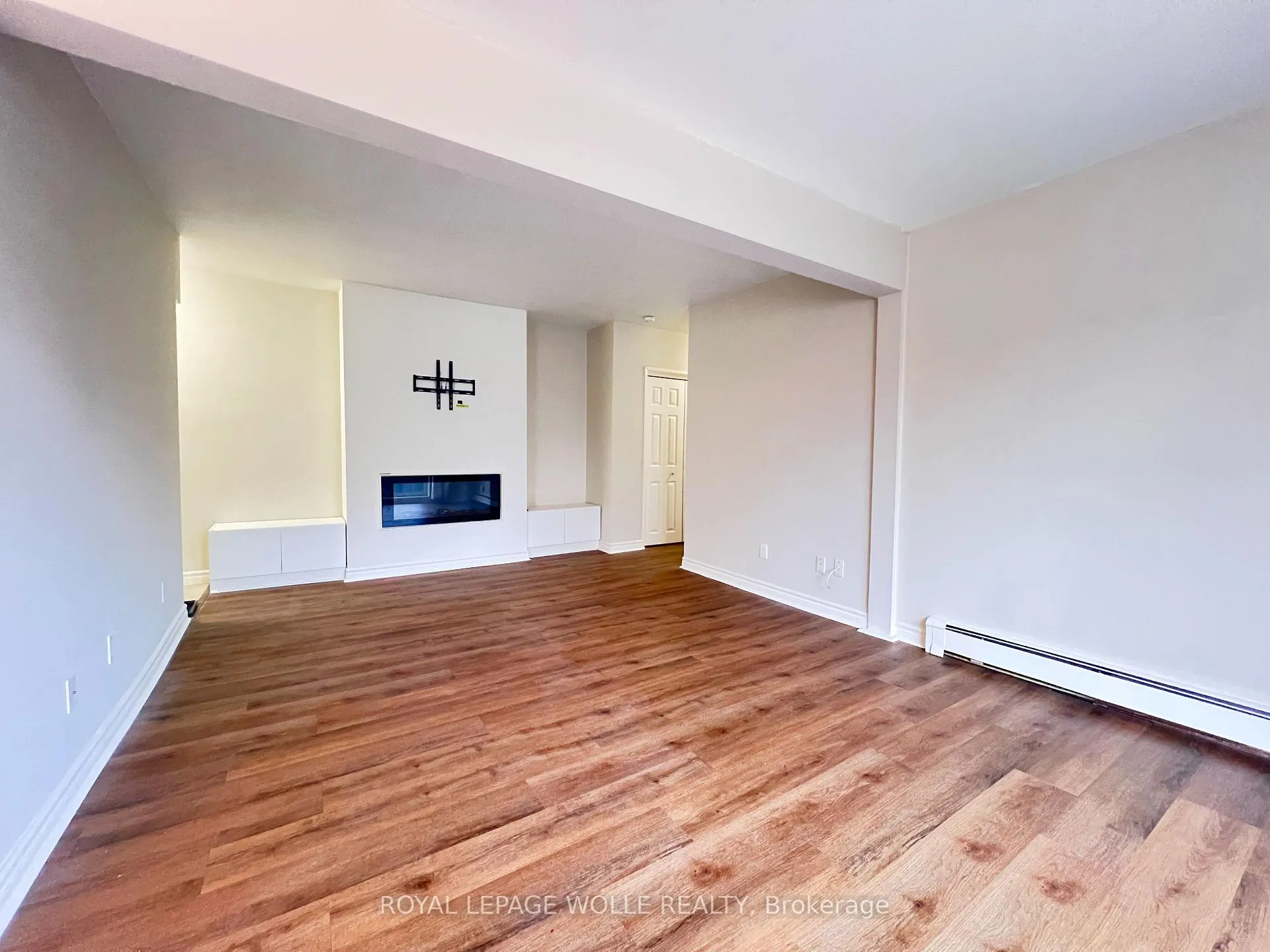 Photo 11 of 283 Fairway Road N, Kitchener, Centreville Chicopee — HOMEH