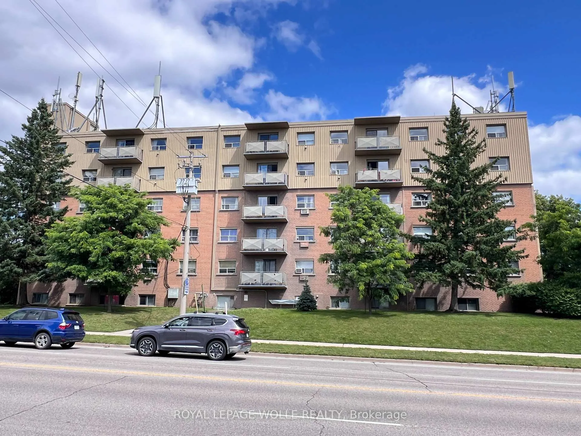 Photo 25 of 283 Fairway Road N, Kitchener, Centreville Chicopee — HOMEH