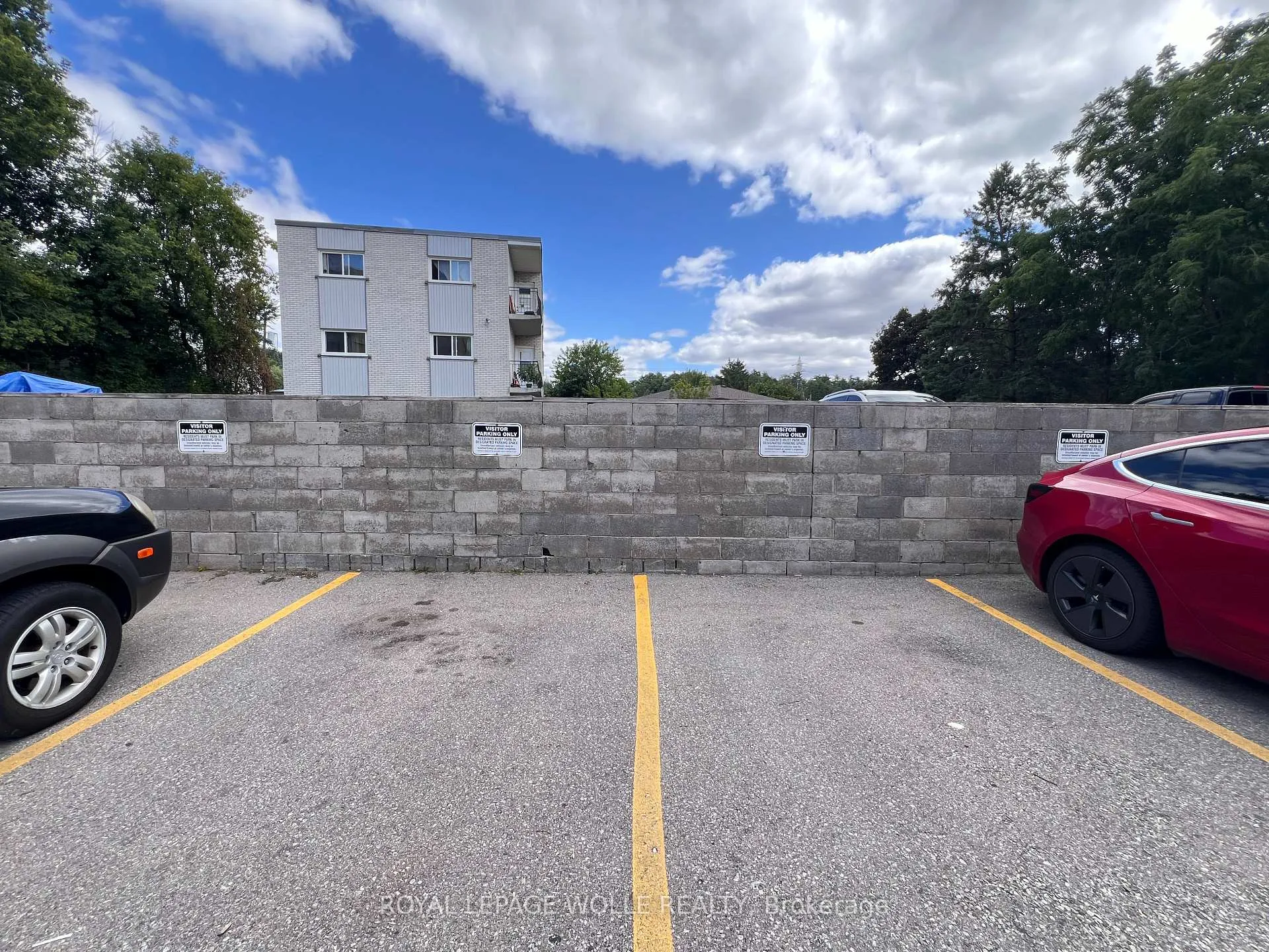 Photo 33 of 283 Fairway Road N, Kitchener, Centreville Chicopee — HOMEH