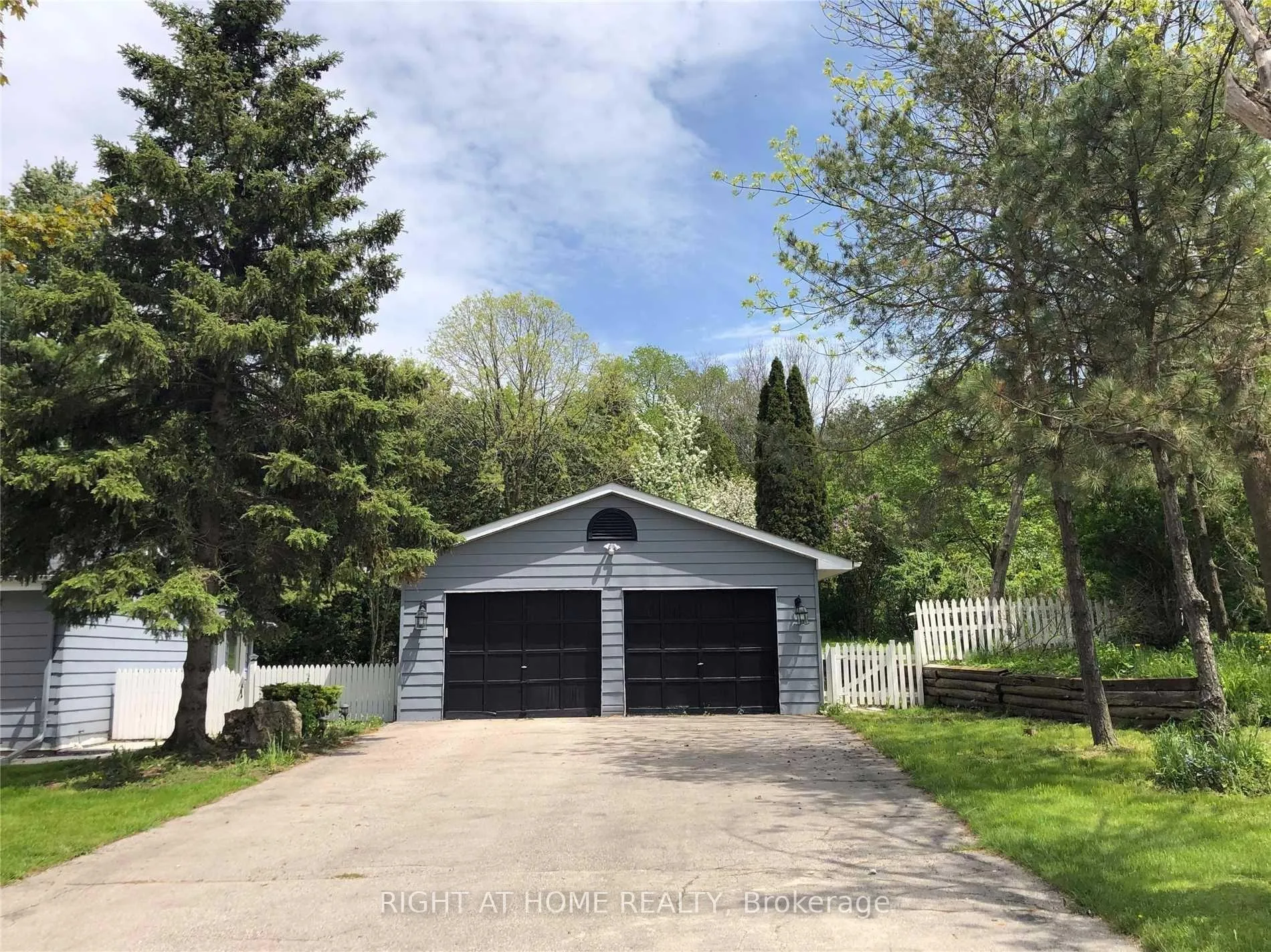 Photo 2 of 16675 Keele Street, King, Rural King — HOMEH