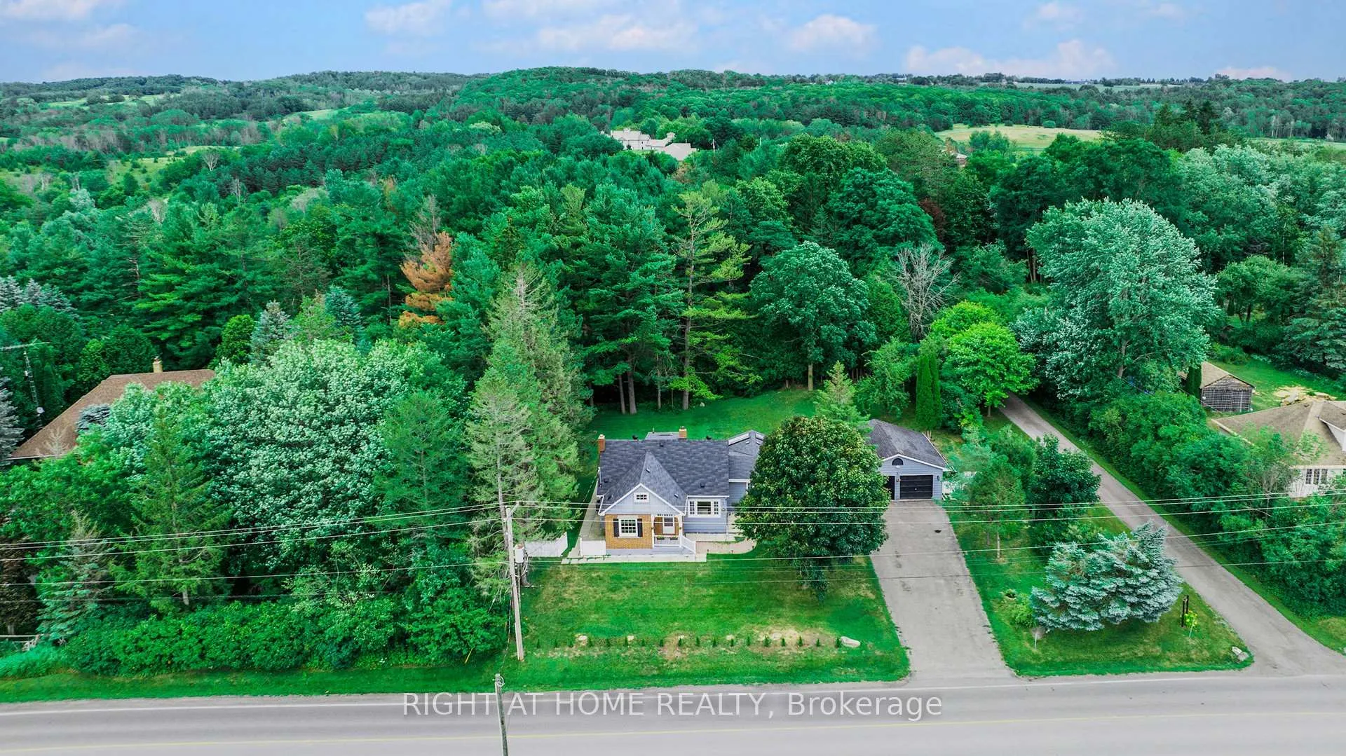 Photo 3 of 16675 Keele Street, King, Rural King — HOMEH