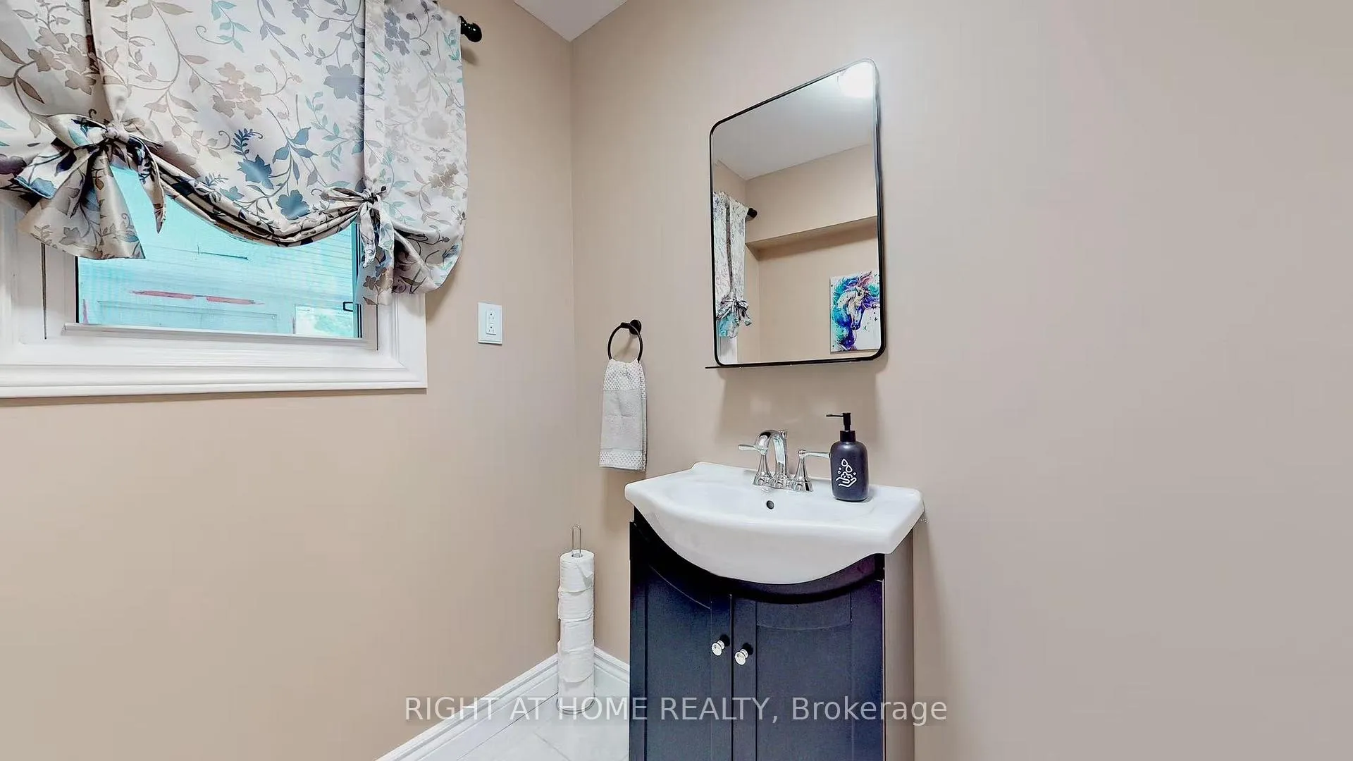 Photo 33 of 16675 Keele Street, King, Rural King — HOMEH