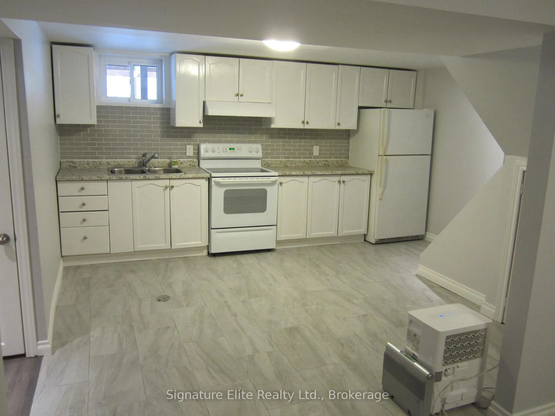 Front of Unit Lower, 1159 Ridgecrest Avenue