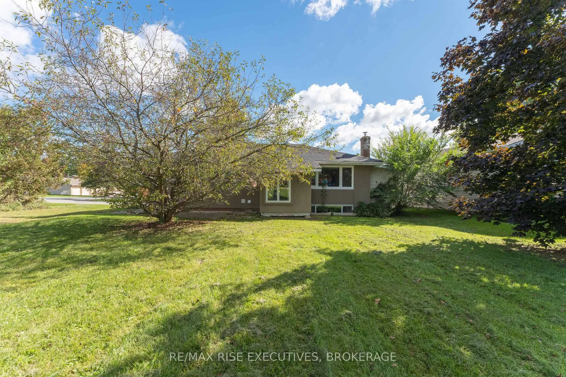 Photo 1 of Unit 1, 740 Collins Bay Road, Kingston, South of Taylor-Kidd Blvd — HOMEH