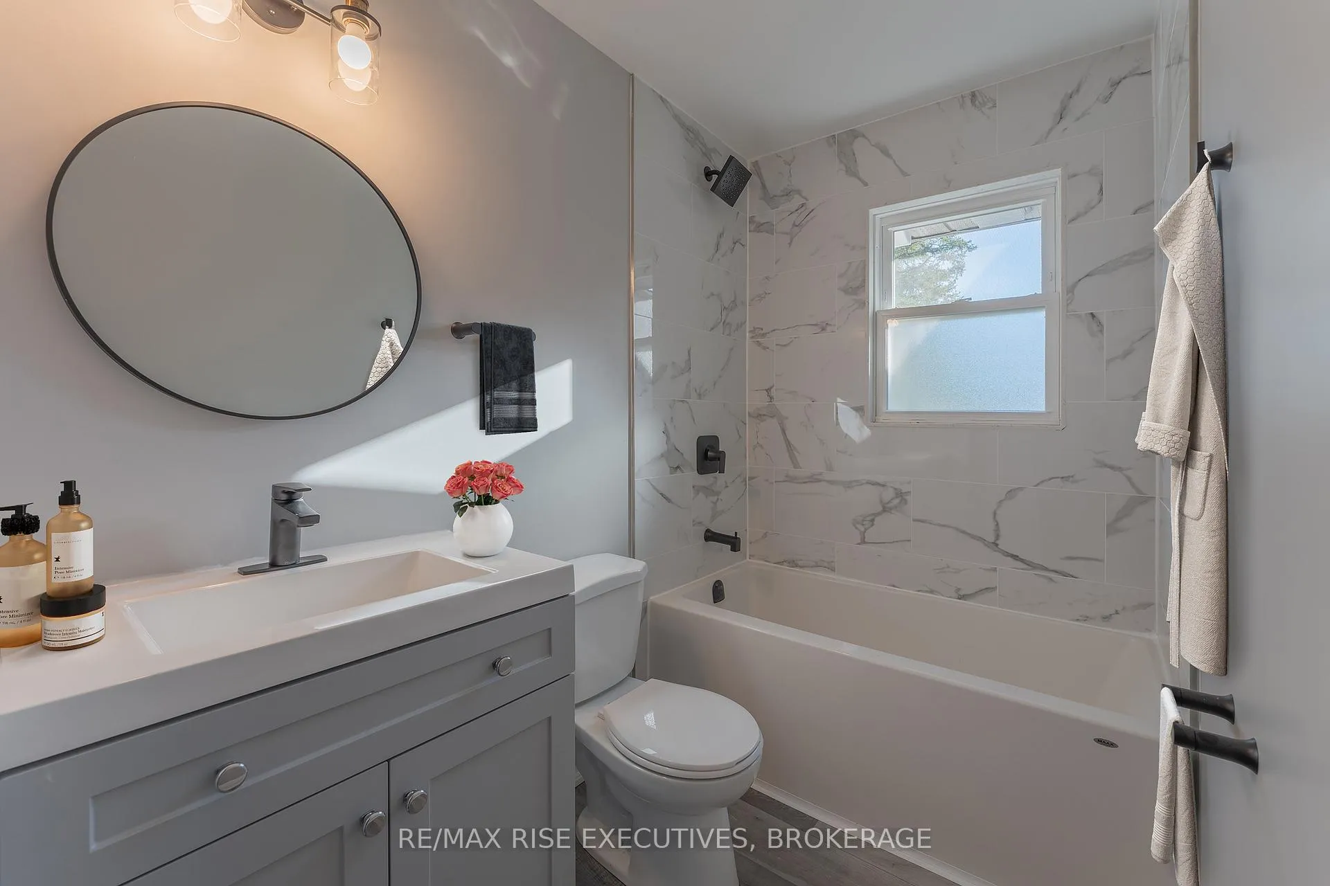 Photo 11 of Unit 1, 740 Collins Bay Road, Kingston, South of Taylor-Kidd Blvd — HOMEH