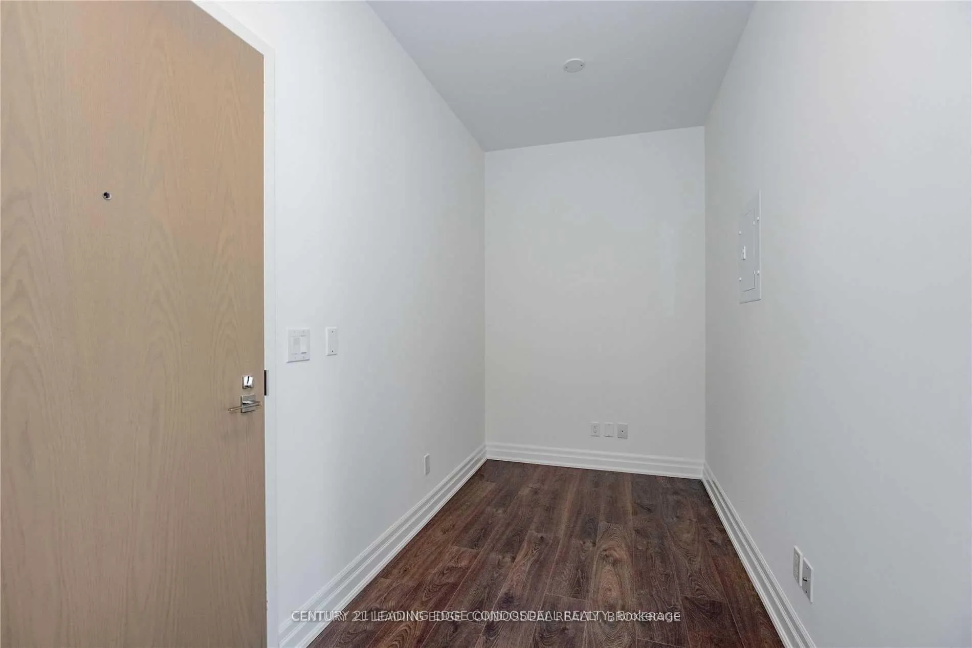 Photo 6 of Unit 403B, 8 Rouge Valley Drive W, Markham, Unionville — HOMEH