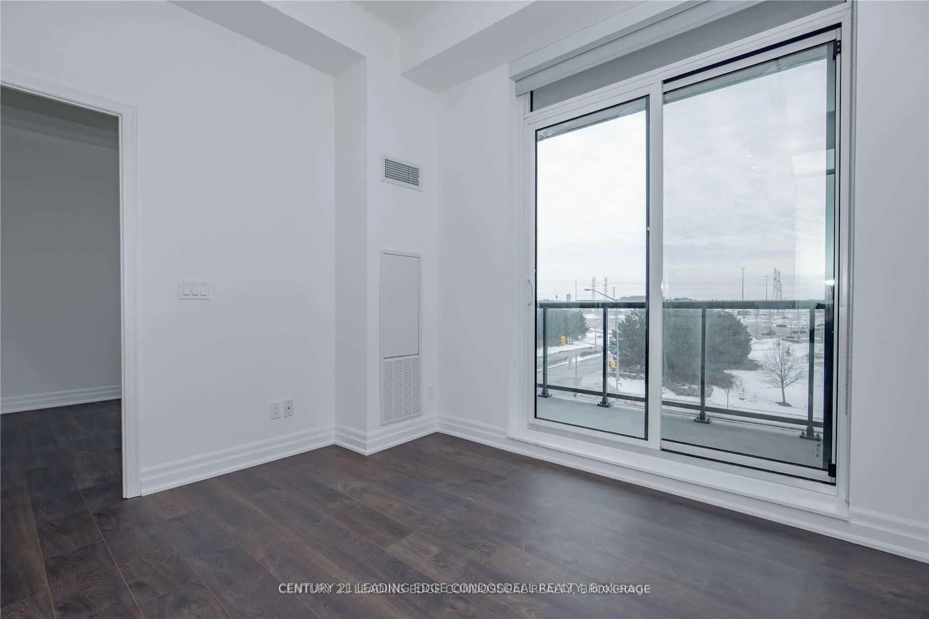Photo 9 of Unit 403B, 8 Rouge Valley Drive W, Markham, Unionville — HOMEH