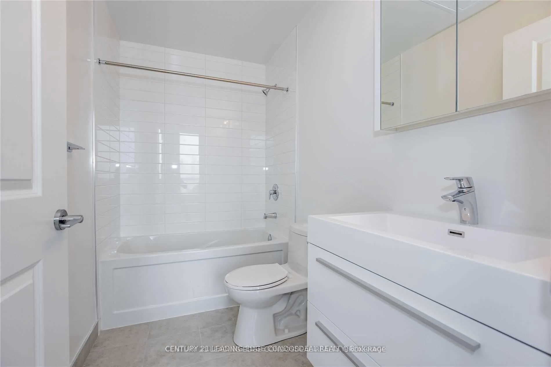 Photo 15 of Unit 403B, 8 Rouge Valley Drive W, Markham, Unionville — HOMEH