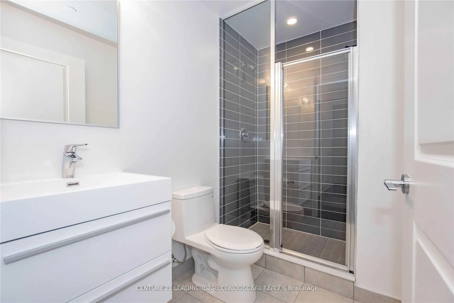 Photo 16 of Unit 403B, 8 Rouge Valley Drive W, Markham, Unionville — HOMEH