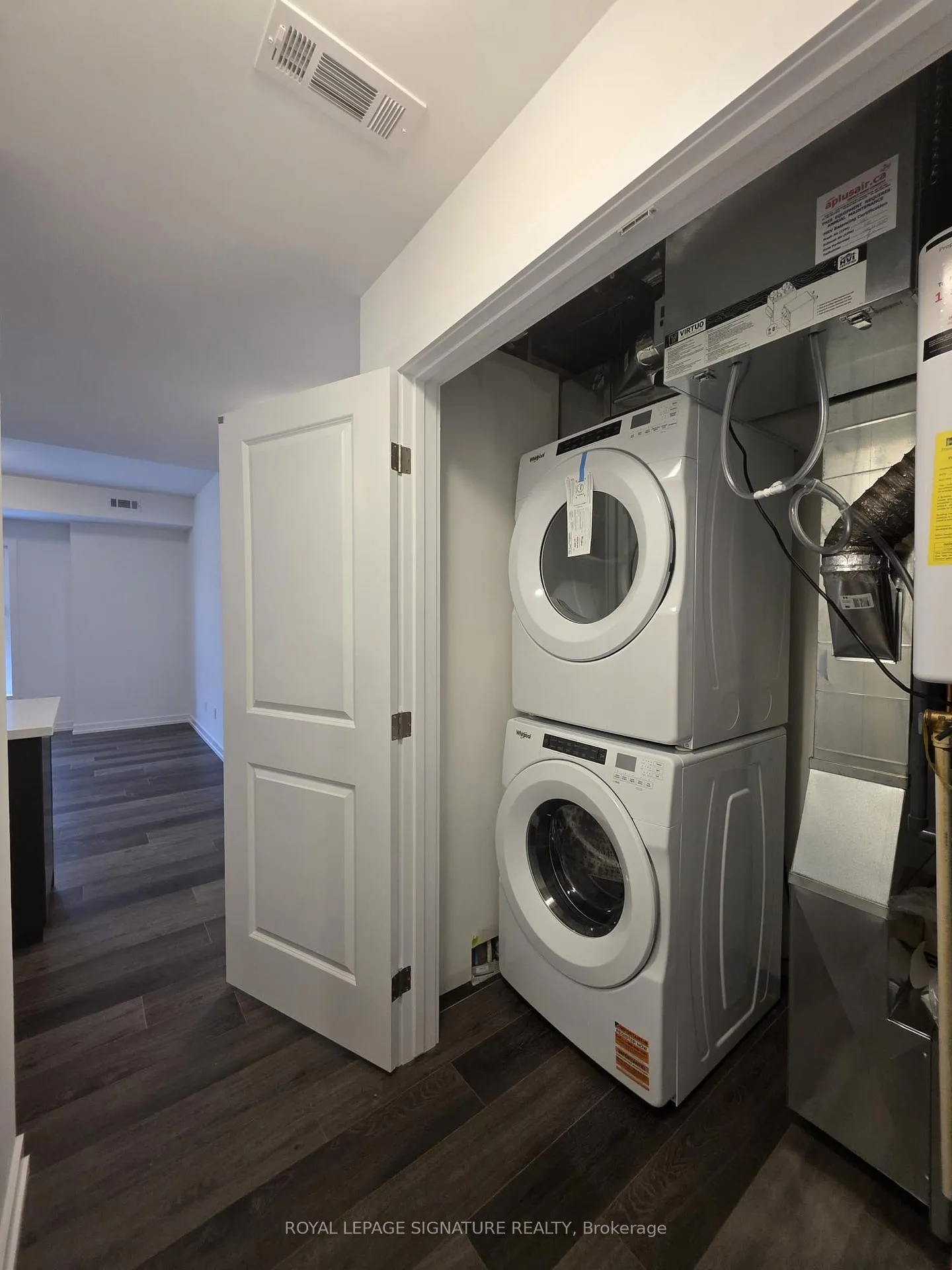 Photo 12 of 223 Burke Street, Hamilton, Waterdown — HOMEH