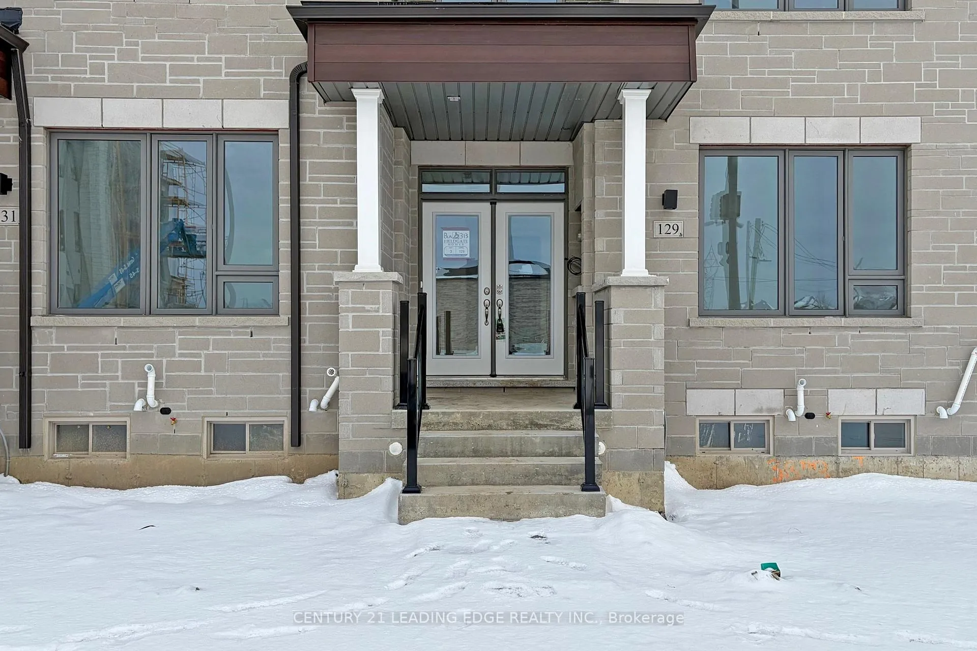 Photo 2 of 129 Vine Cliff Boulevard, Markham, Victoria Manor-Jennings Gate — HOMEH