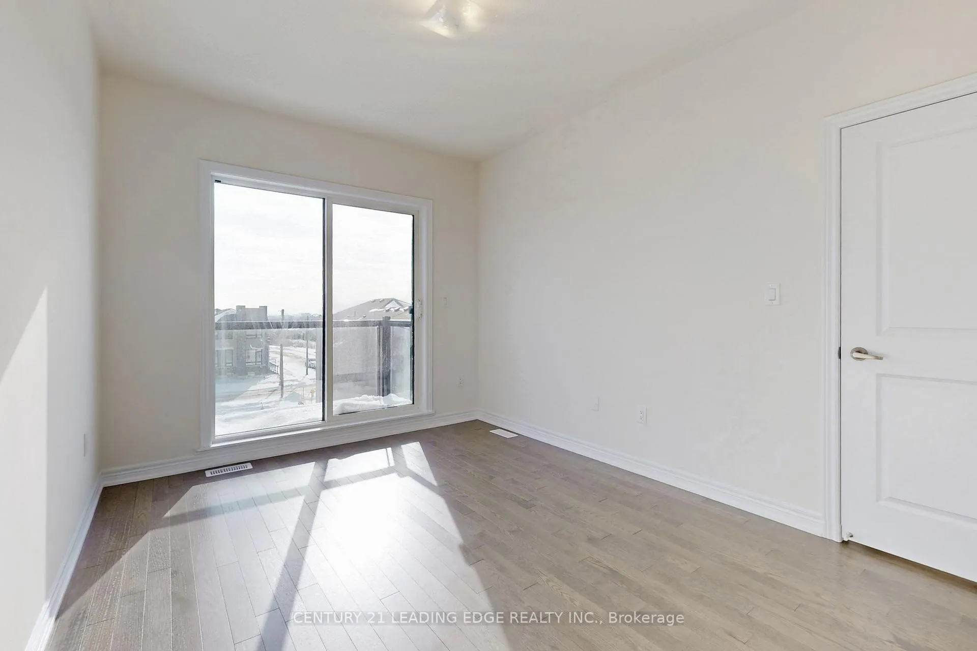 Photo 22 of 129 Vine Cliff Boulevard, Markham, Victoria Manor-Jennings Gate — HOMEH