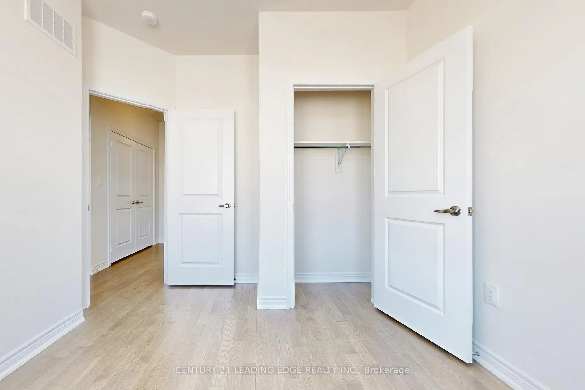 Photo 27 of 129 Vine Cliff Boulevard, Markham, Victoria Manor-Jennings Gate — HOMEH