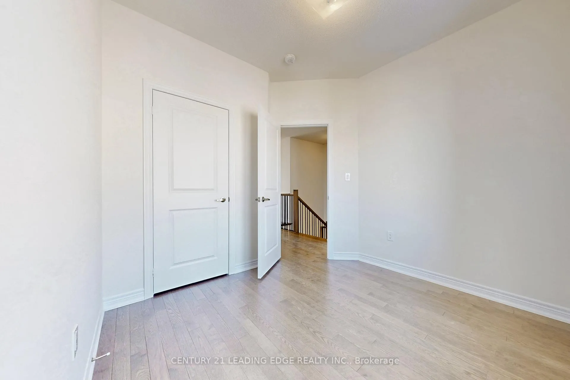 Photo 30 of 129 Vine Cliff Boulevard, Markham, Victoria Manor-Jennings Gate — HOMEH
