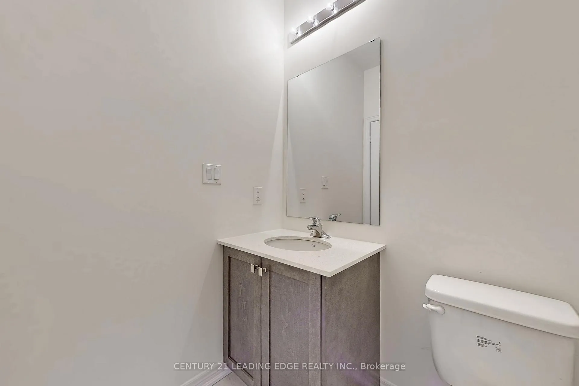Photo 33 of 129 Vine Cliff Boulevard, Markham, Victoria Manor-Jennings Gate — HOMEH