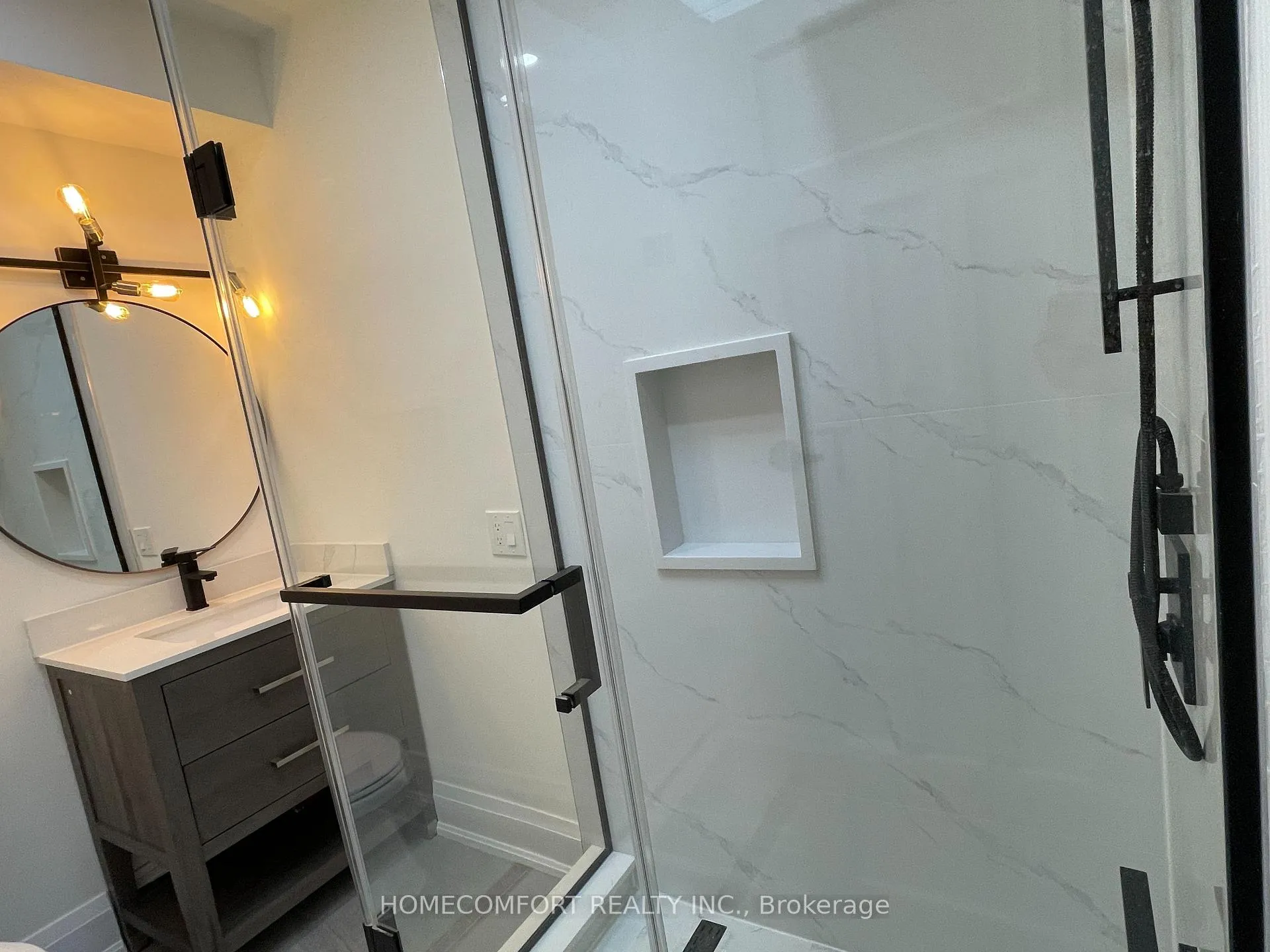 Photo 16 of Unit Upper, 33 Strathmore Boulevard, Toronto, Danforth — HOMEH