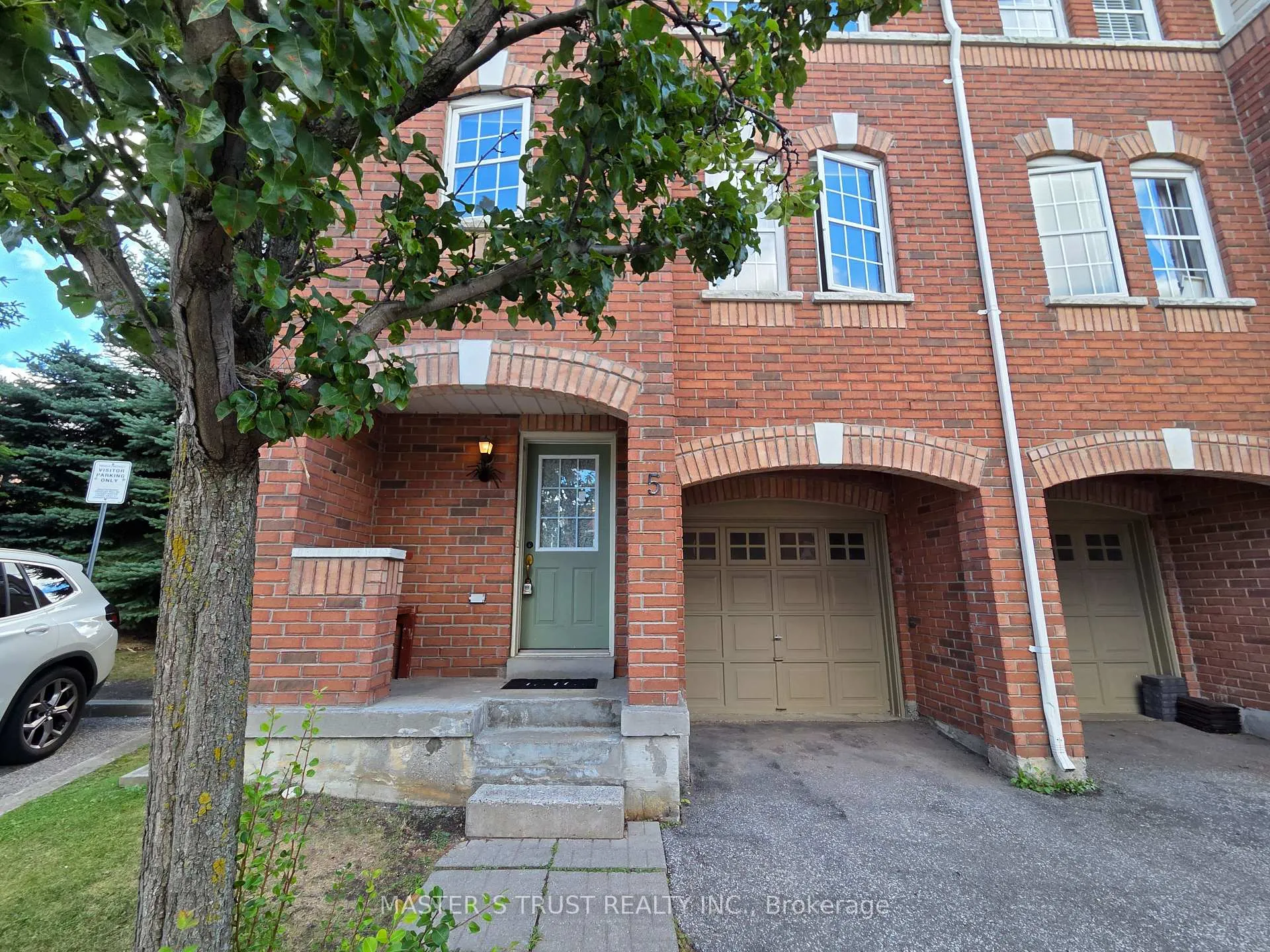 Photo 1 of 5 Nakina Way, Markham, Village Green-South Unionville — HOMEH