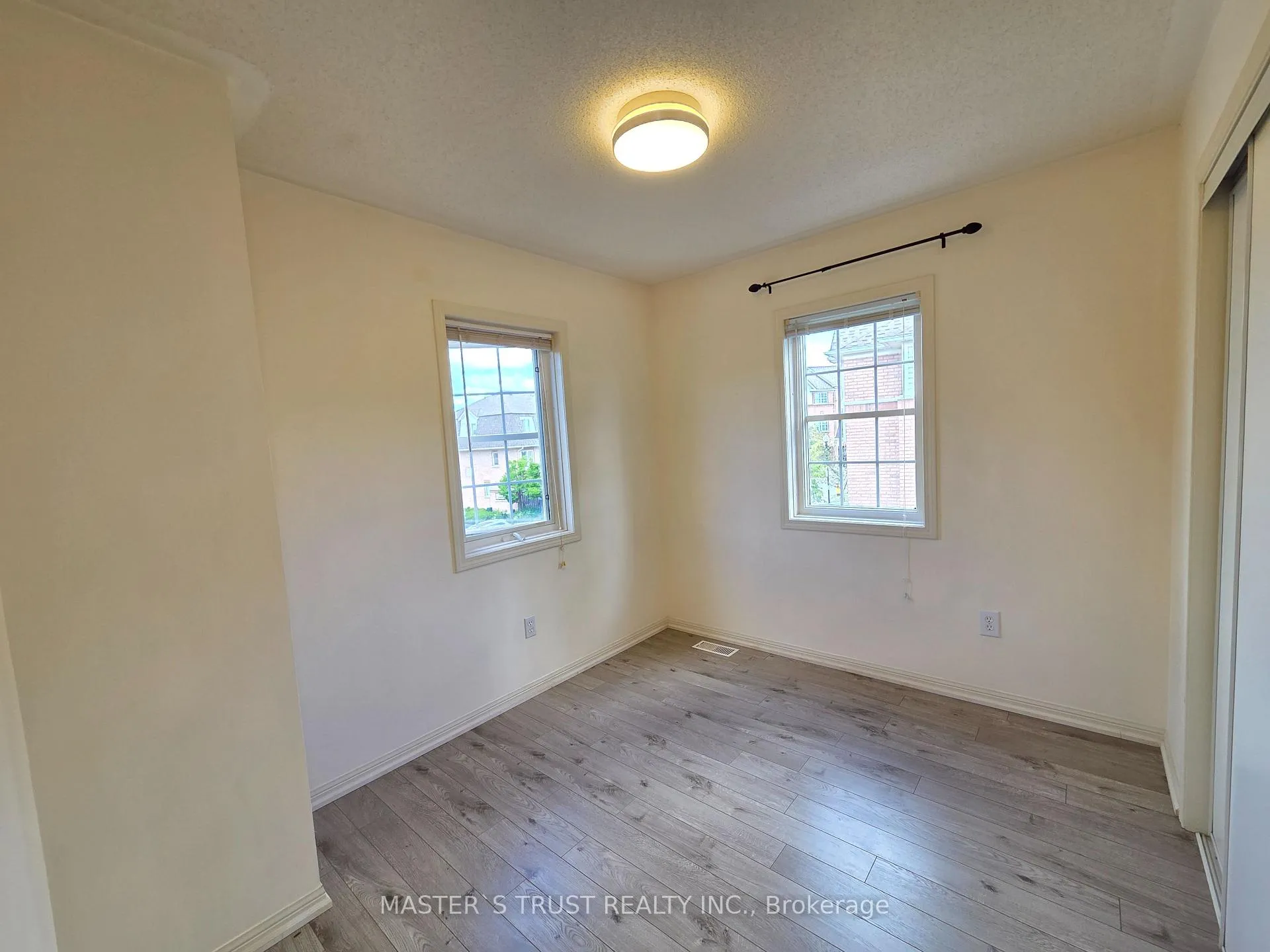 Photo 14 of 5 Nakina Way, Markham, Village Green-South Unionville — HOMEH