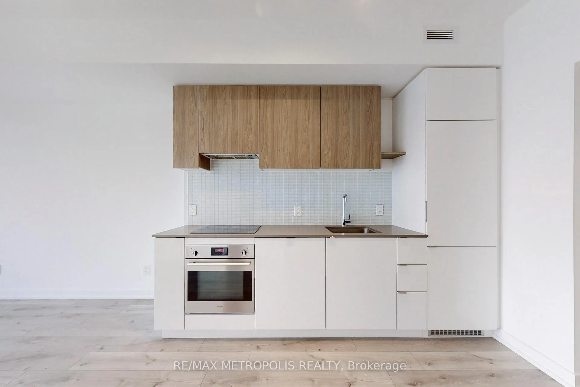 Photo 11 of Unit 3710, 161 Roehampton Avenue, Toronto, Mount Pleasant West — HOMEH