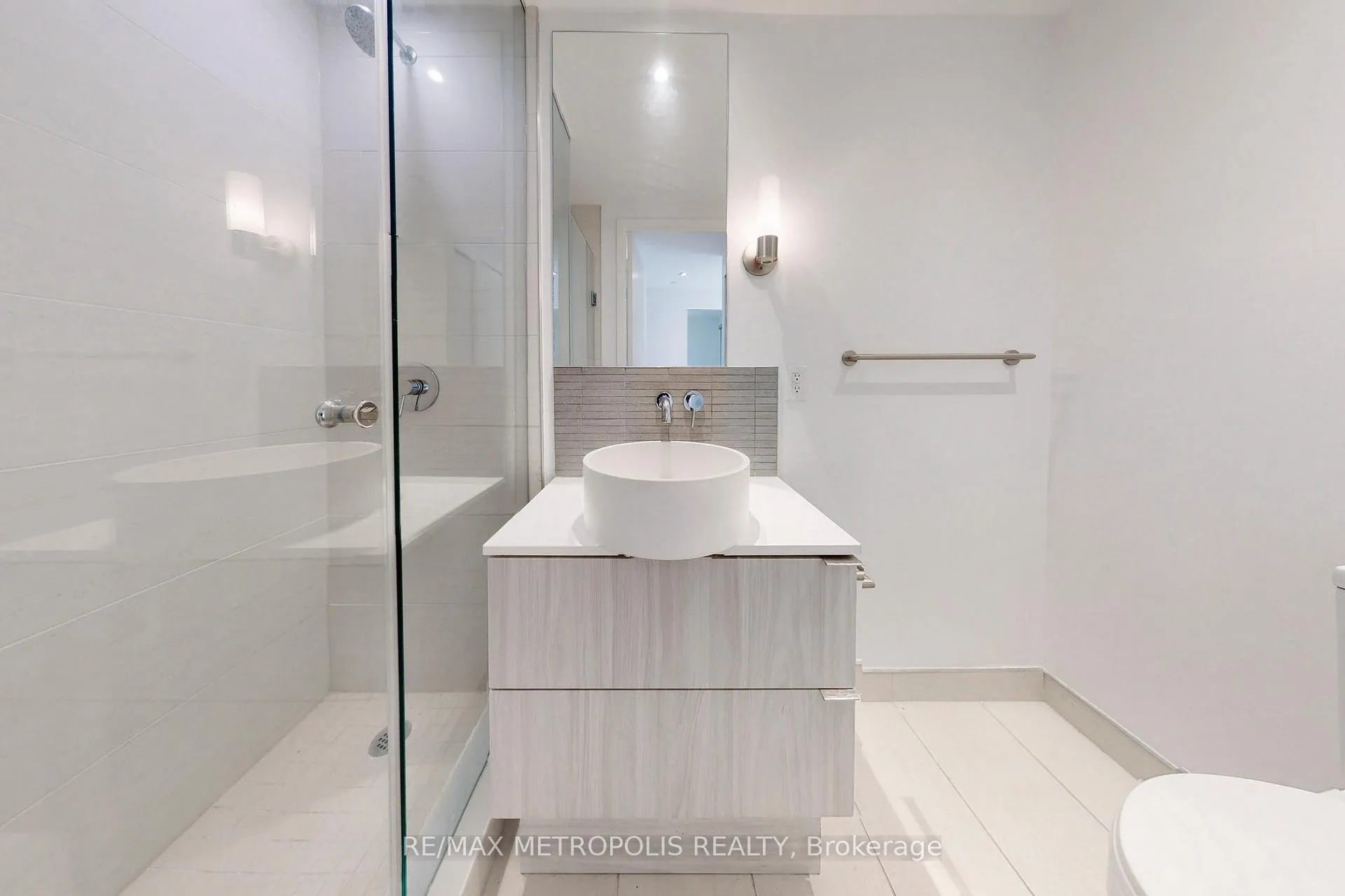 Photo 20 of Unit 3710, 161 Roehampton Avenue, Toronto, Mount Pleasant West — HOMEH