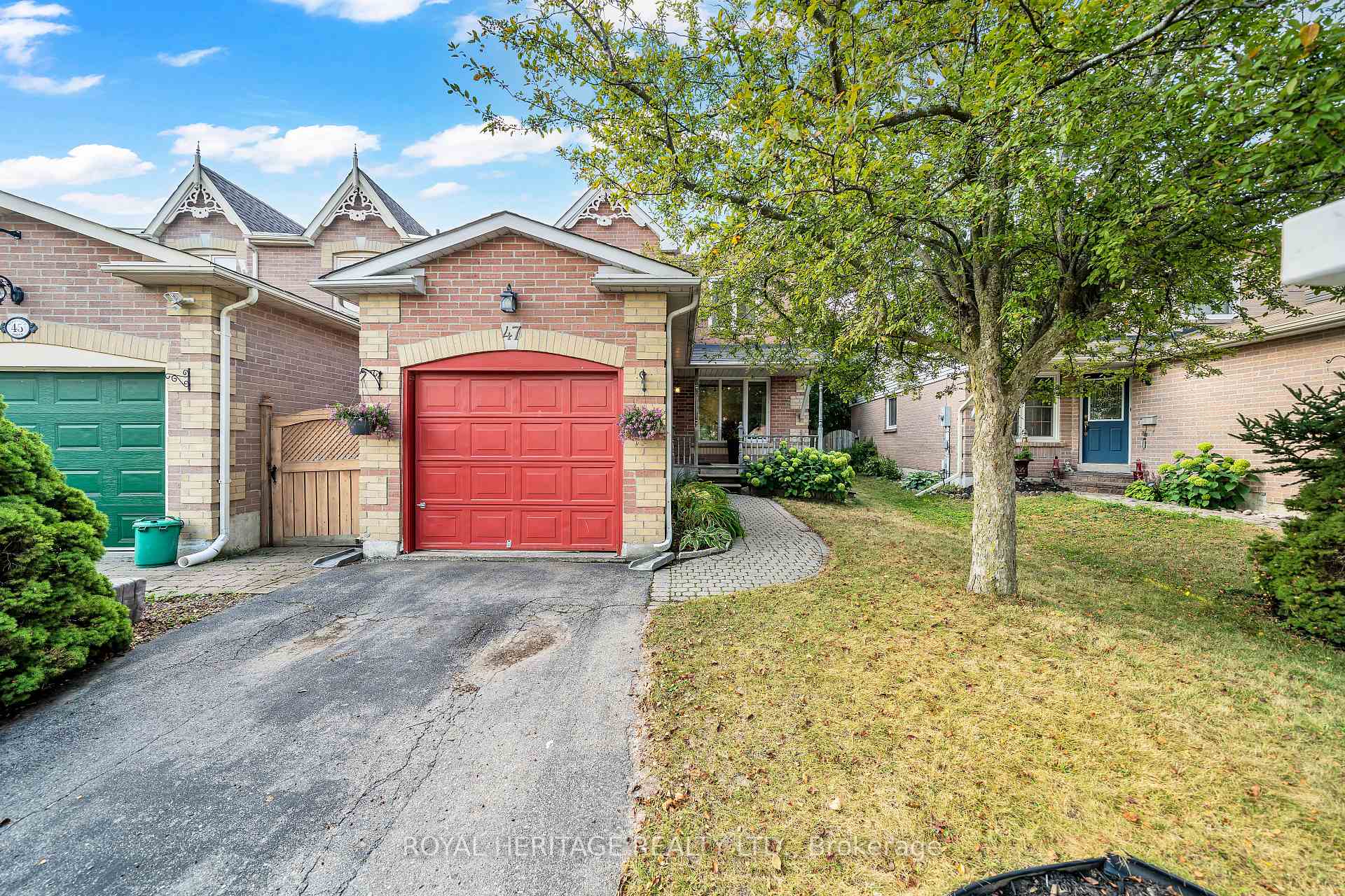 Photo 1 of 47 Yorkville Drive, Clarington, Courtice — HOMEH