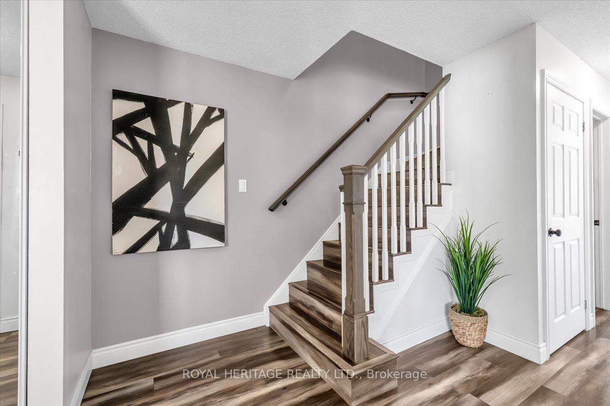 Photo 17 of 47 Yorkville Drive, Clarington, Courtice — HOMEH