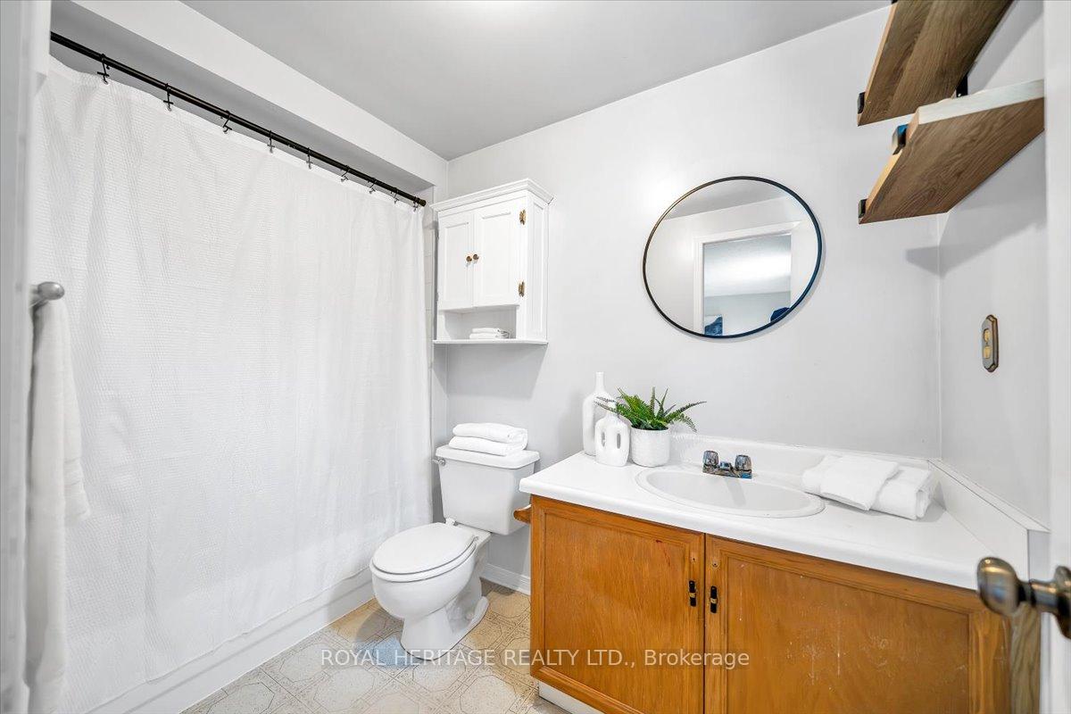 Photo 22 of 47 Yorkville Drive, Clarington, Courtice — HOMEH
