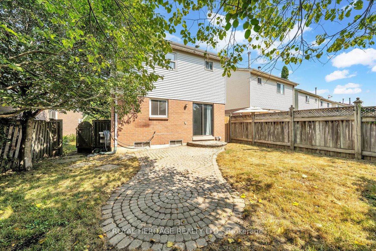 Photo 28 of 47 Yorkville Drive, Clarington, Courtice — HOMEH