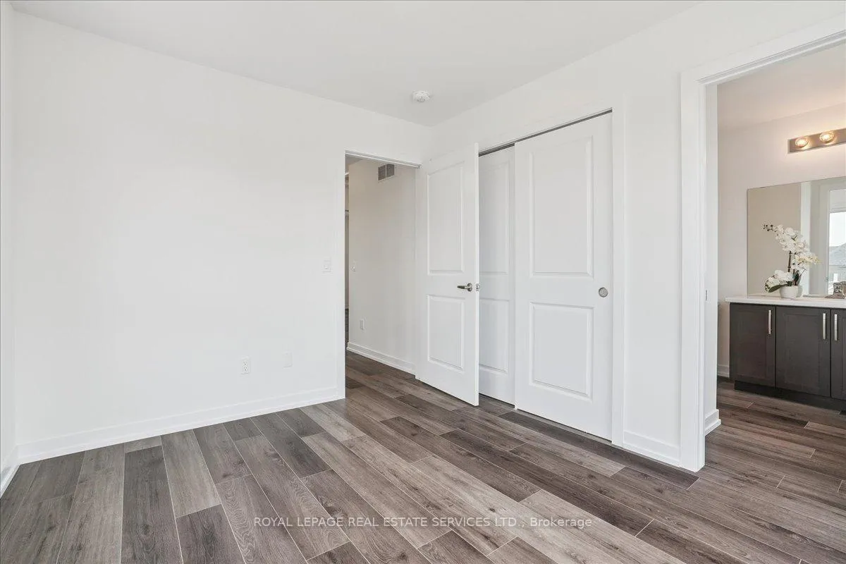 Photo 19 of 271 Burke Street, Hamilton, Waterdown — HOMEH