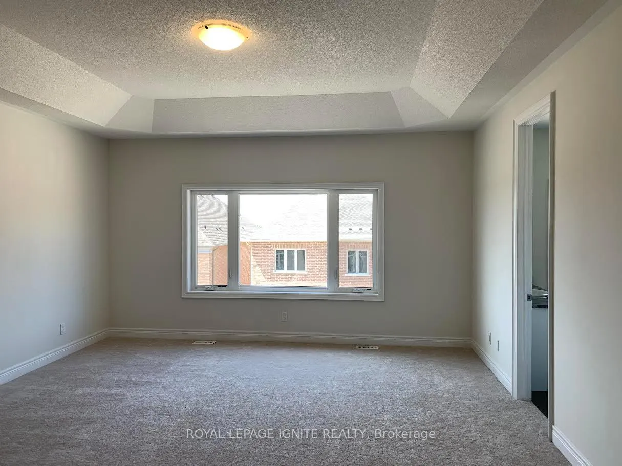 Photo 3 of 38 Hayeraft Street, Whitby, Rural Whitby — HOMEH