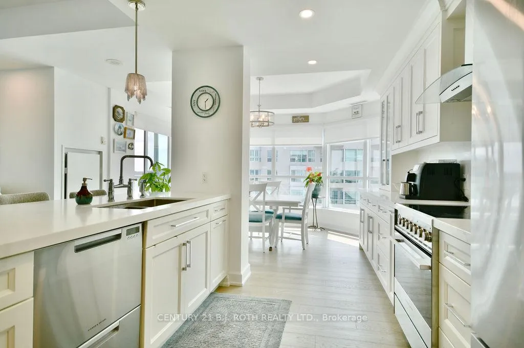 Photo 3 of Unit 1503, 6 Toronto Street, Barrie, Lakeshore — HOMEH