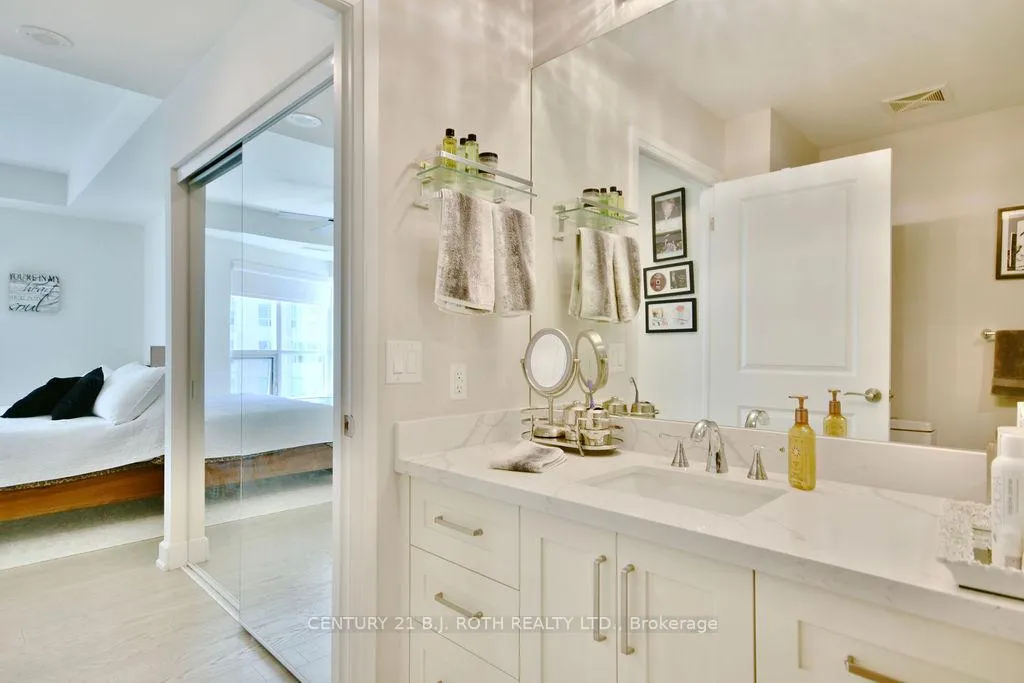 Photo 23 of Unit 1503, 6 Toronto Street, Barrie, Lakeshore — HOMEH