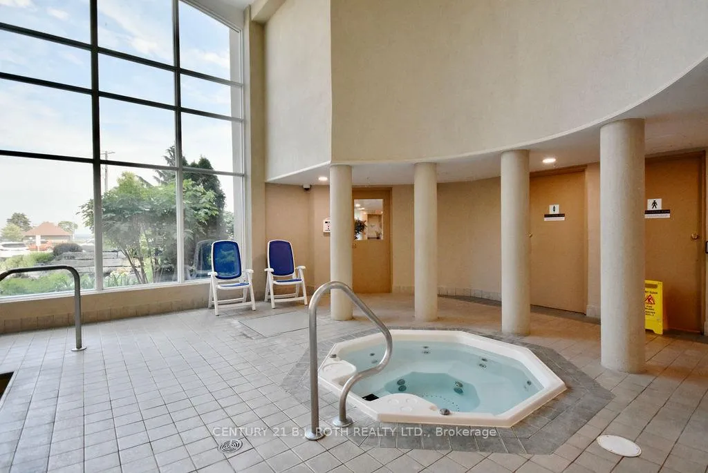 Photo 34 of Unit 1503, 6 Toronto Street, Barrie, Lakeshore — HOMEH