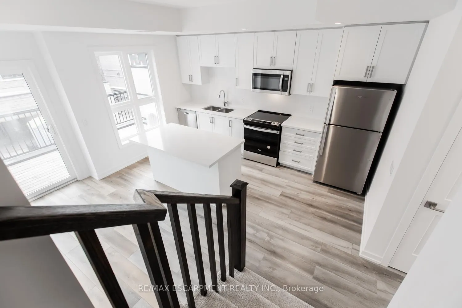 Photo 18 of 267 Burke Street, Hamilton, Waterdown — HOMEH