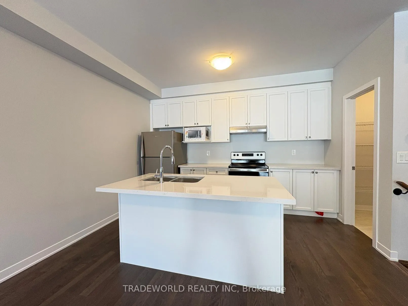 Photo 7 of 99 Anna Russell Way, Markham, Unionville — HOMEH