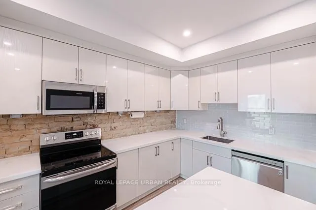 Photo 7 of Unit 3, 989 Queen Street E, Toronto, South Riverdale — HOMEH